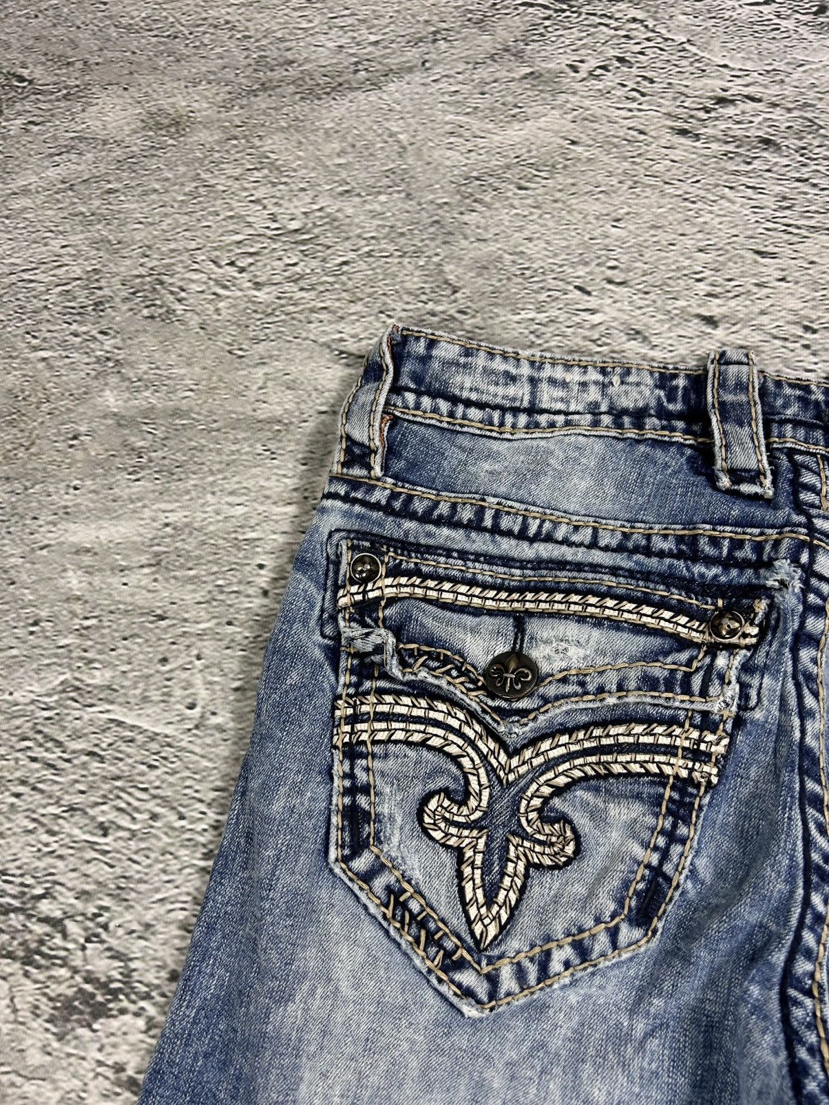 Rock Revival Rock Revival vintage blue jeans Y2K flared Size US 31 - 3 Thumbnail