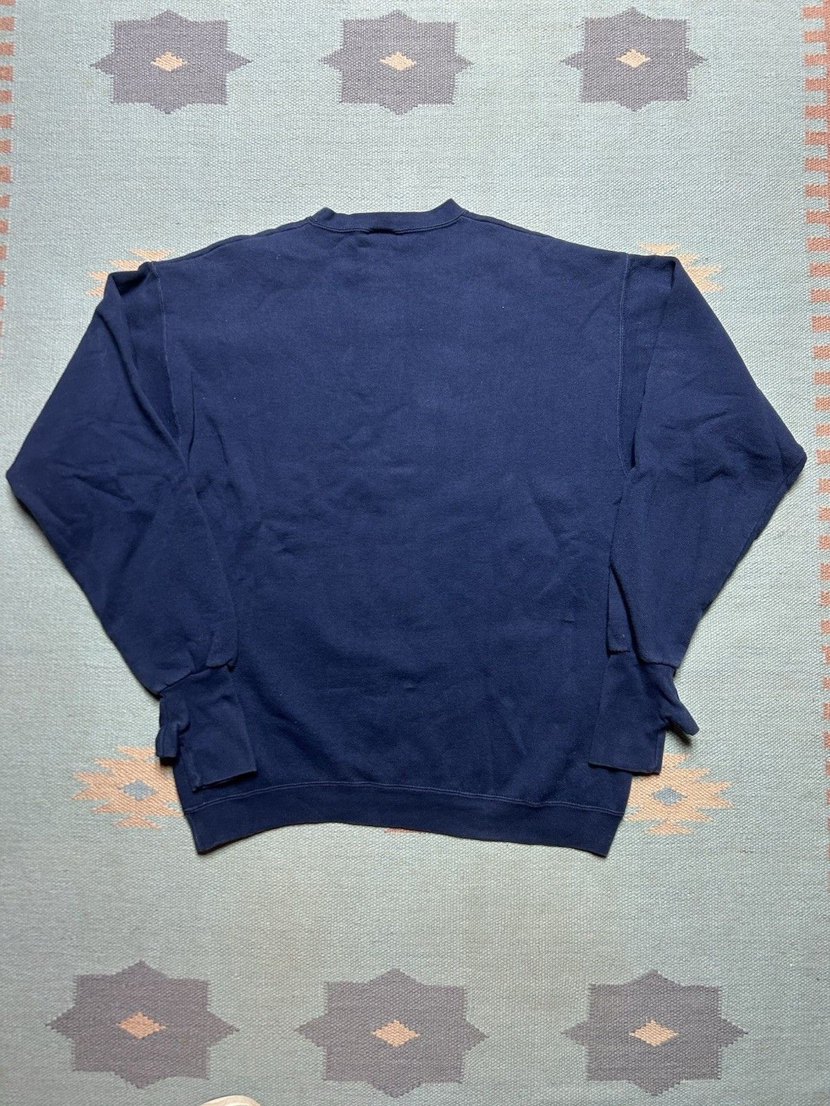 Vintage VTG sweatshirt Handcuffs skate snow navy blue fade blank L Size US L / EU 52-54 / 3 - 6 Thumbnail