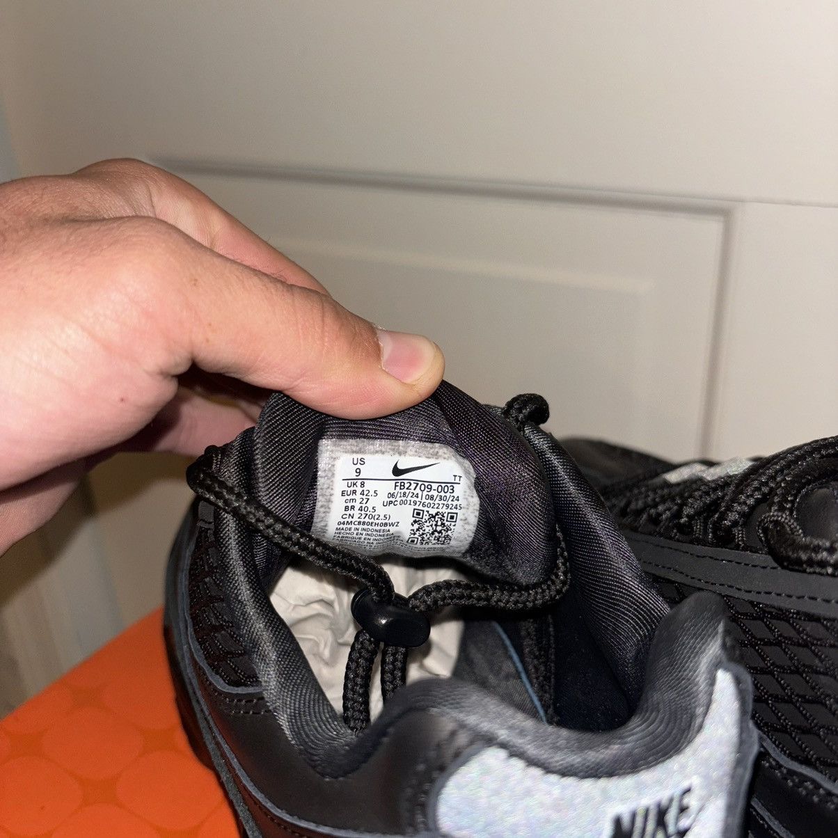Corteiz × Nike Nike x Corteiz Air Max 95 Honey Black Mens 9 US Sneaker Size US 9 / EU 42 - 5 Thumbnail