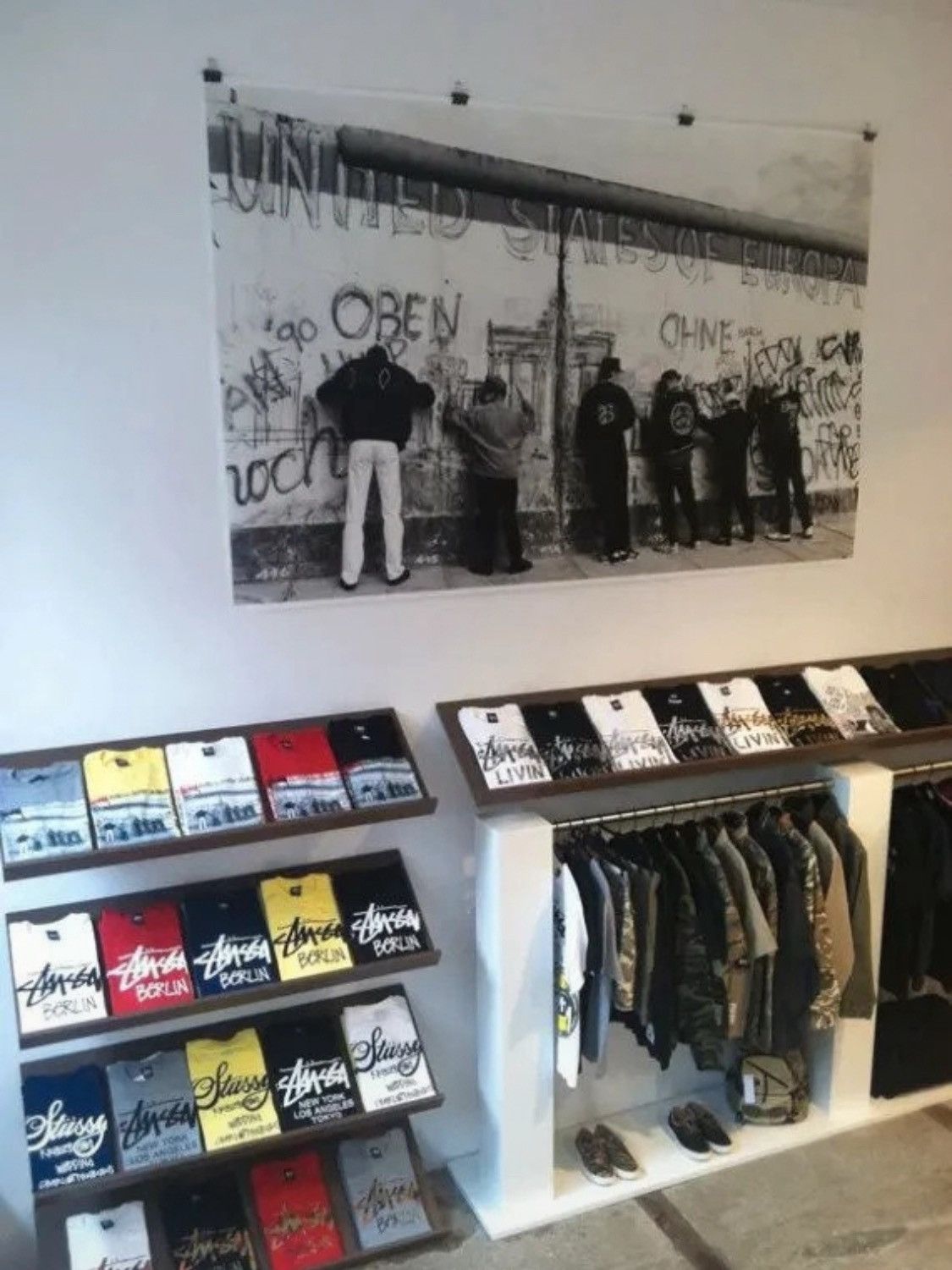 Stussy ULTRA RARE 2012 Stüssy Berlin Chapter Members Opening Tee Size US L / EU 52-54 / 3 - 10 Thumbnail