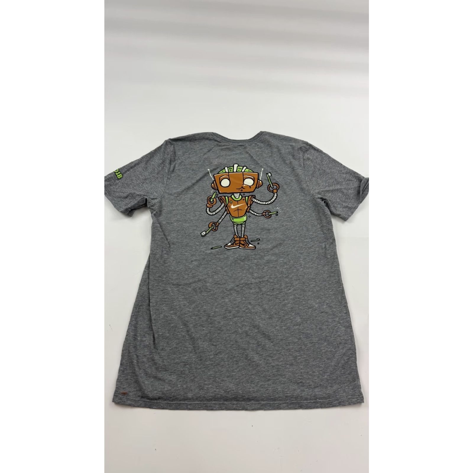 Nike Nike Shirt Mens Large Gray ManRev Dri-Fit Athletic Graphic Tee 2012-2018 Robot Size US L / EU 52-54 / 3 - 6 Thumbnail