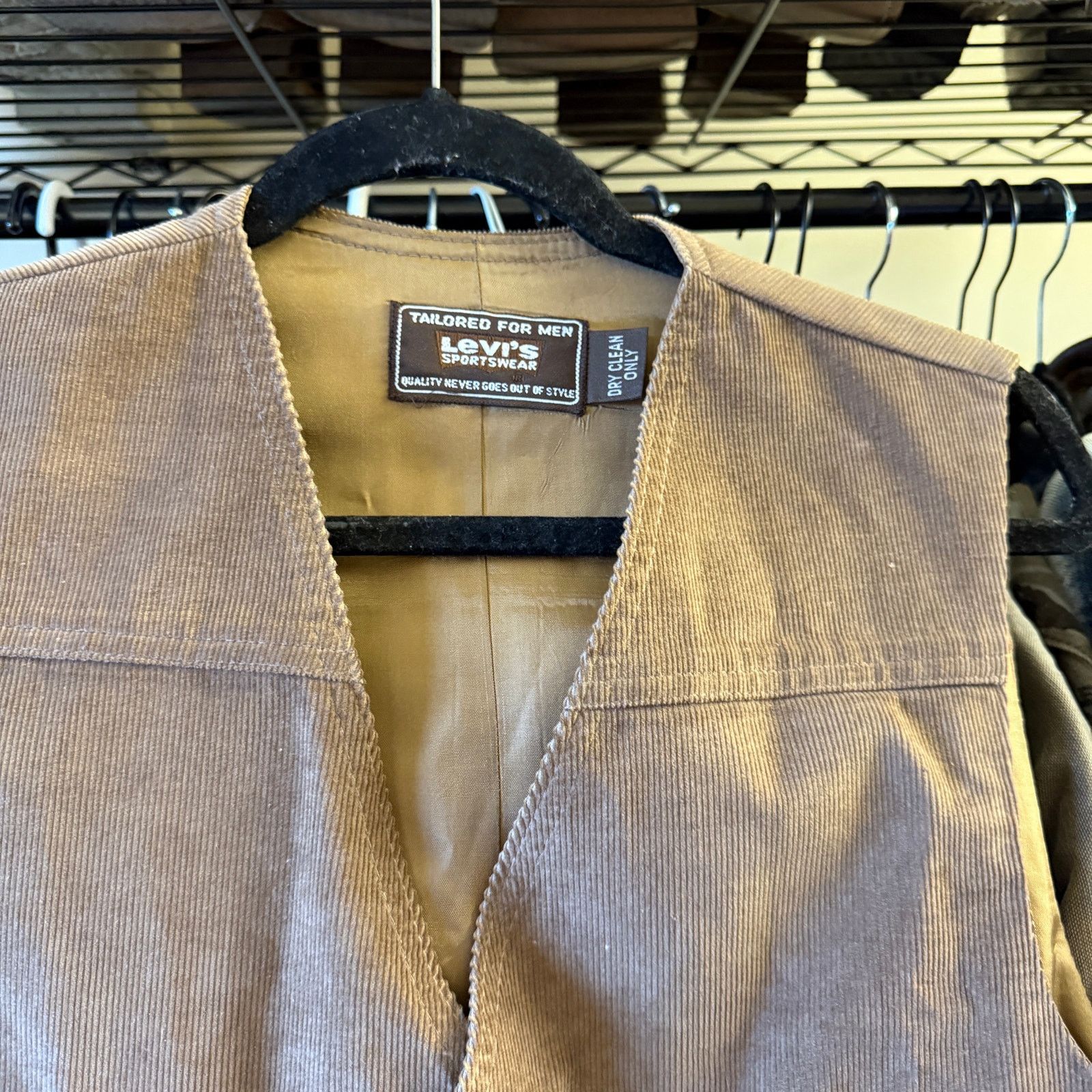 Levi's Vintage Levis Corduroy Vest M Size US M / EU 48-50 / 2 - 2 Thumbnail