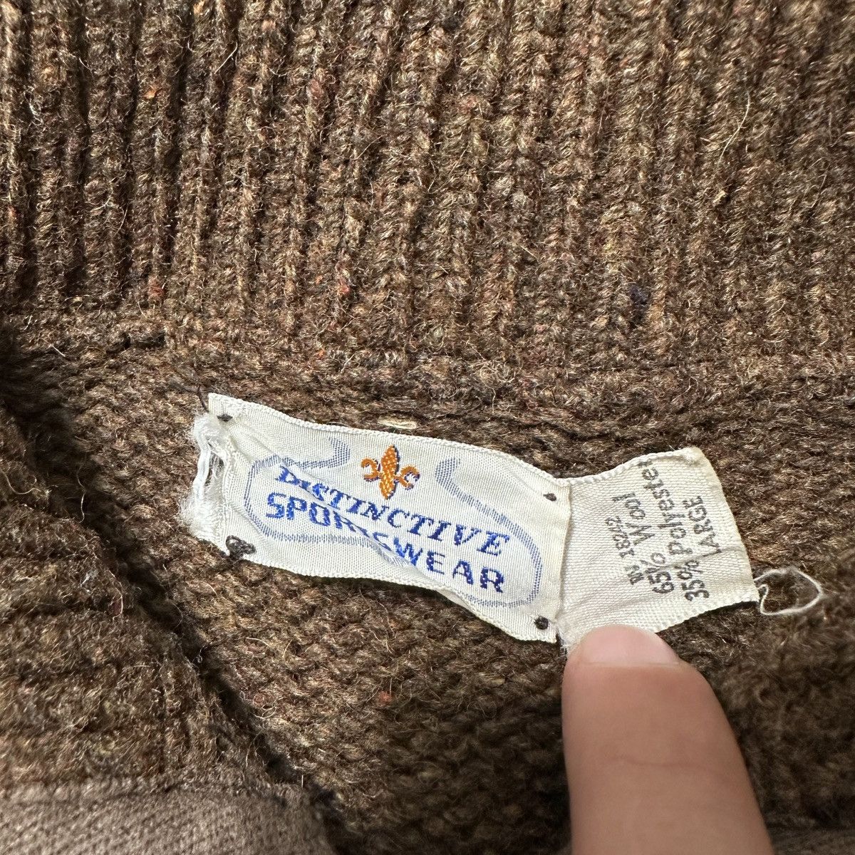 Vintage Vintage Distinctive Sportswear sweater Size US L / EU 52-54 / 3 - 4 Thumbnail