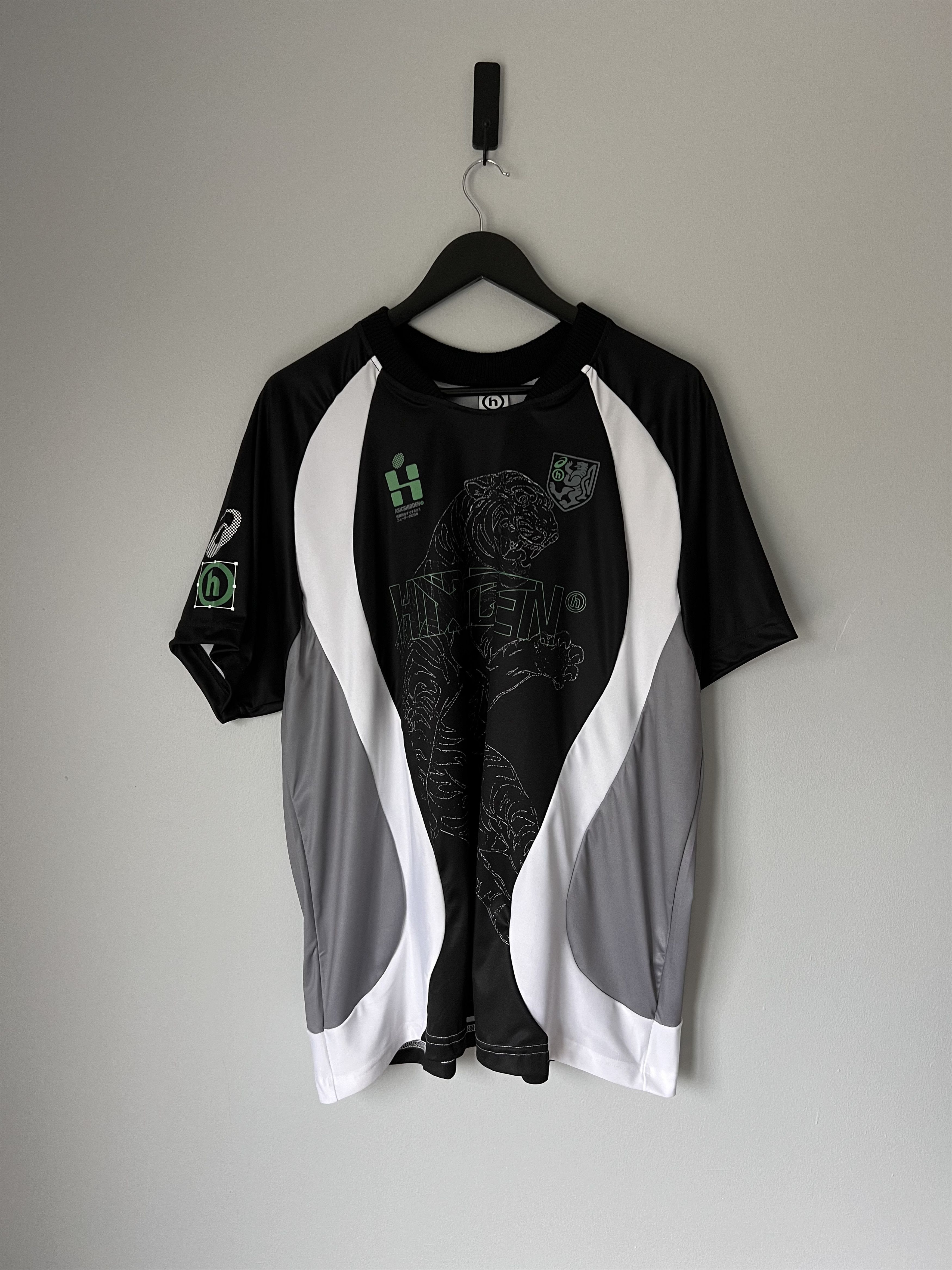 image of Asics Hidden Ny Dragon Jersey In Black, Men's (Size XL)