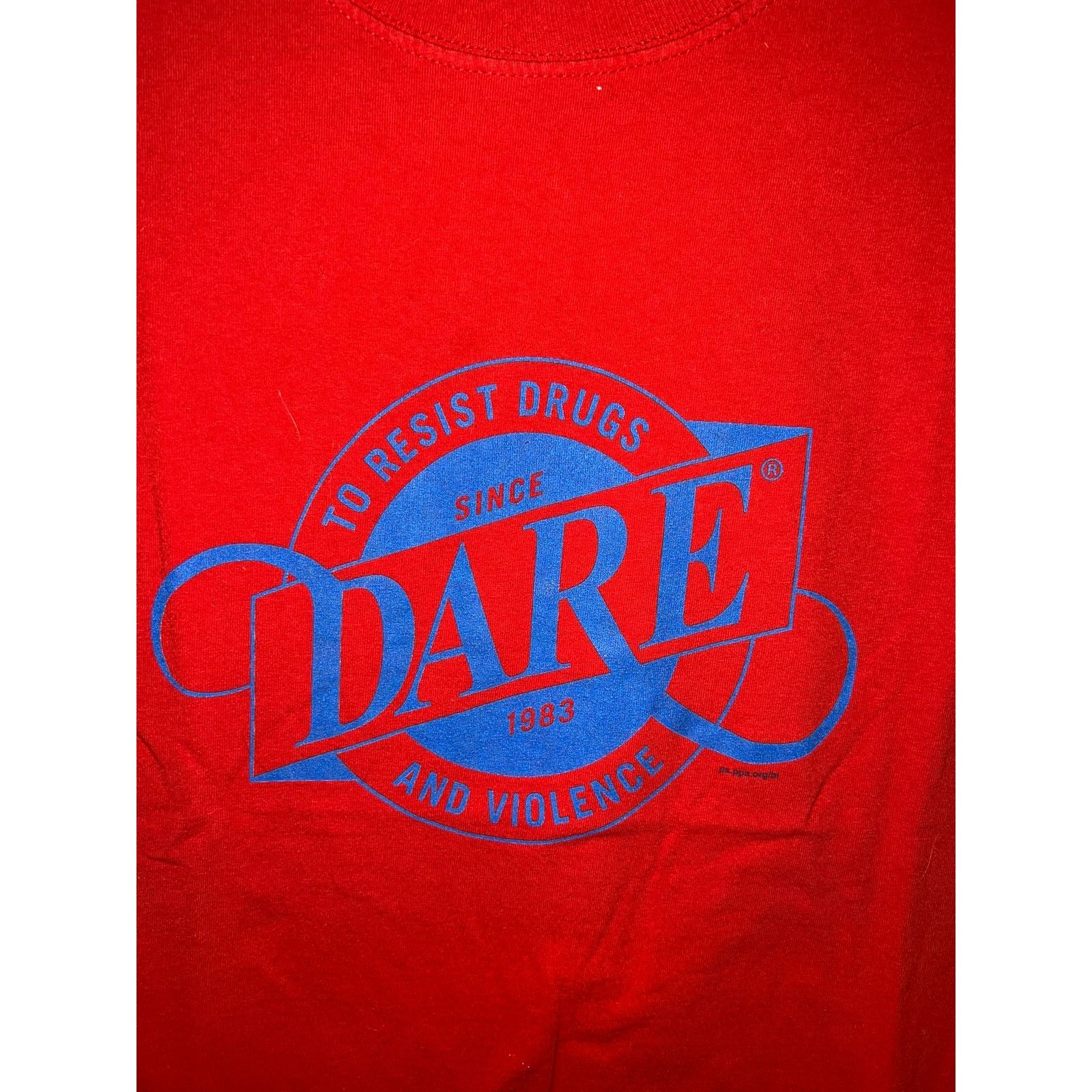 Fruit Of The Loom Vintage Dare Shirt To Resist Drugs & Violence Red Tee 2000s Size US S / EU 44-46 / 1 - 2 Thumbnail