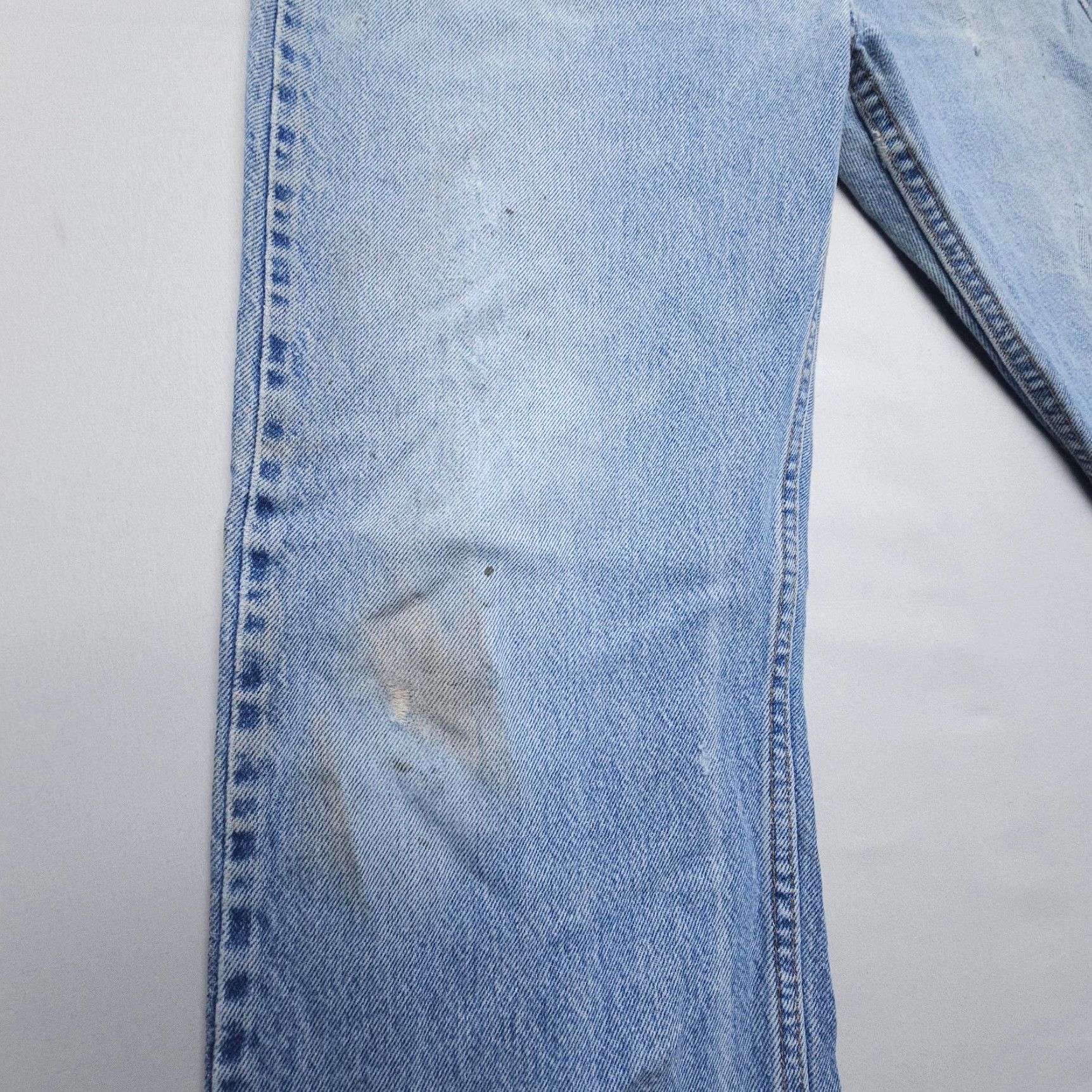 Levi's VINTAGE Levi's 505 Jeans Mens 36 x 30 Light Denim Distressed 90s Straight Pockets 5 Size US 36 / EU 52 - 5 Thumbnail