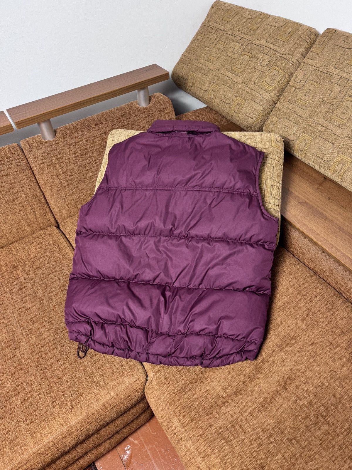 Nike Vintage Nike Burgundy Down Puffer Vest size L men’s Size US L / EU 52-54 / 3 - 5 Thumbnail