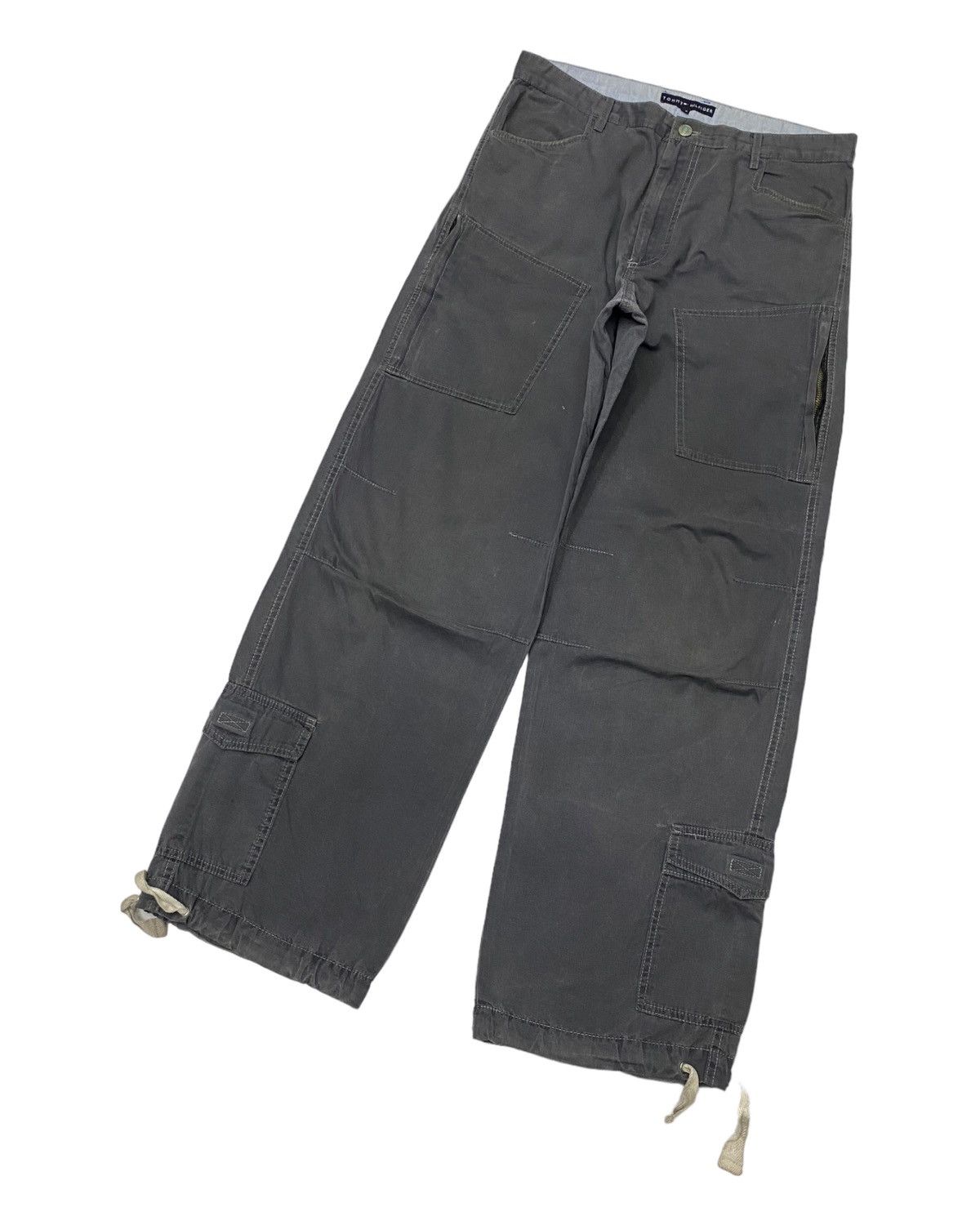 Tommy Hilfiger 🔥BAGGY CARGO PANTS MULTI POCKET TOMMY HILFIGER CARGO PANTS Size US 32 / EU 48 - 4 Thumbnail