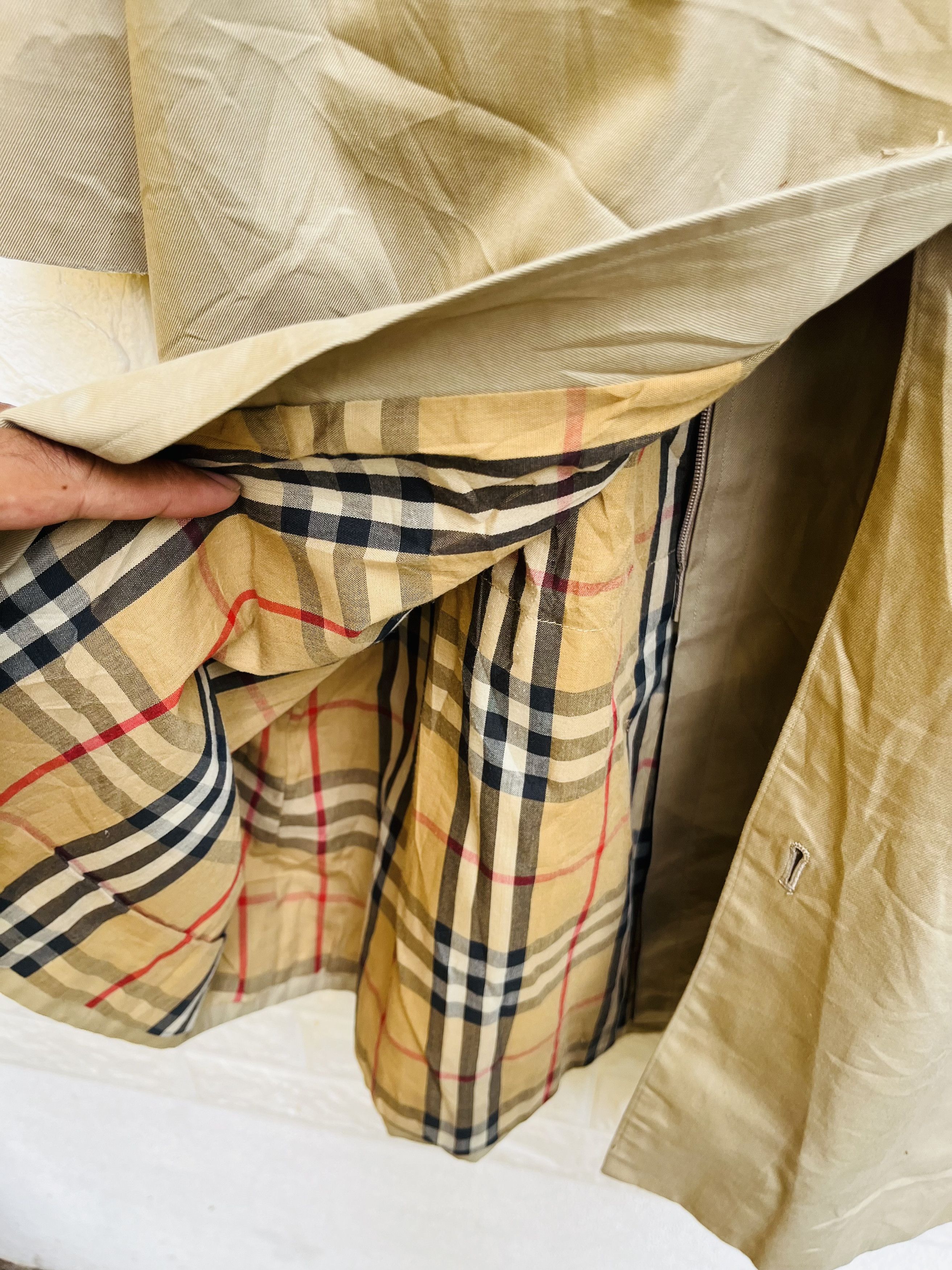 Burberry × Japanese Brand Vintage Burberry Long Coat Japanese Designer Fashion Size US L / EU 52-54 / 3 - 9 Thumbnail