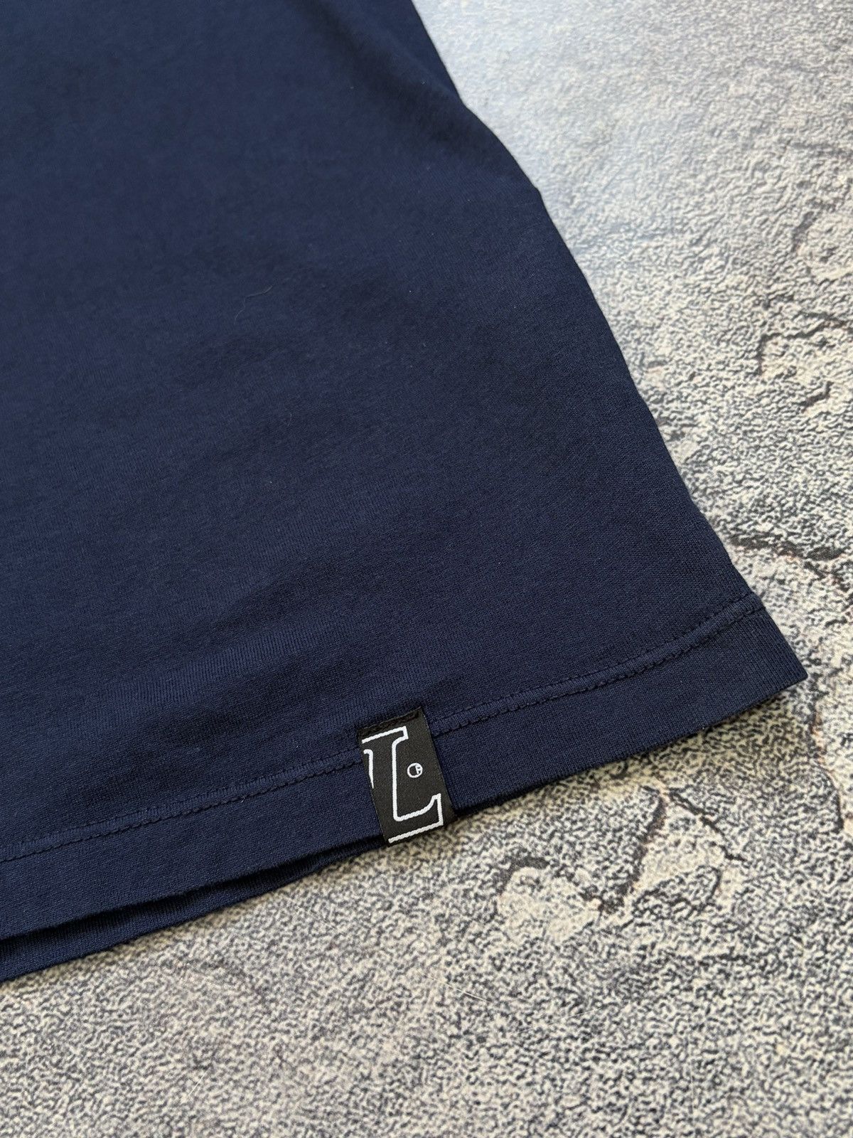 Lanvin Lanvin Enfant Boys Koi Patch Graphic Tee Navy Blue 12Y Size US XXS / EU 40 - 10 Thumbnail