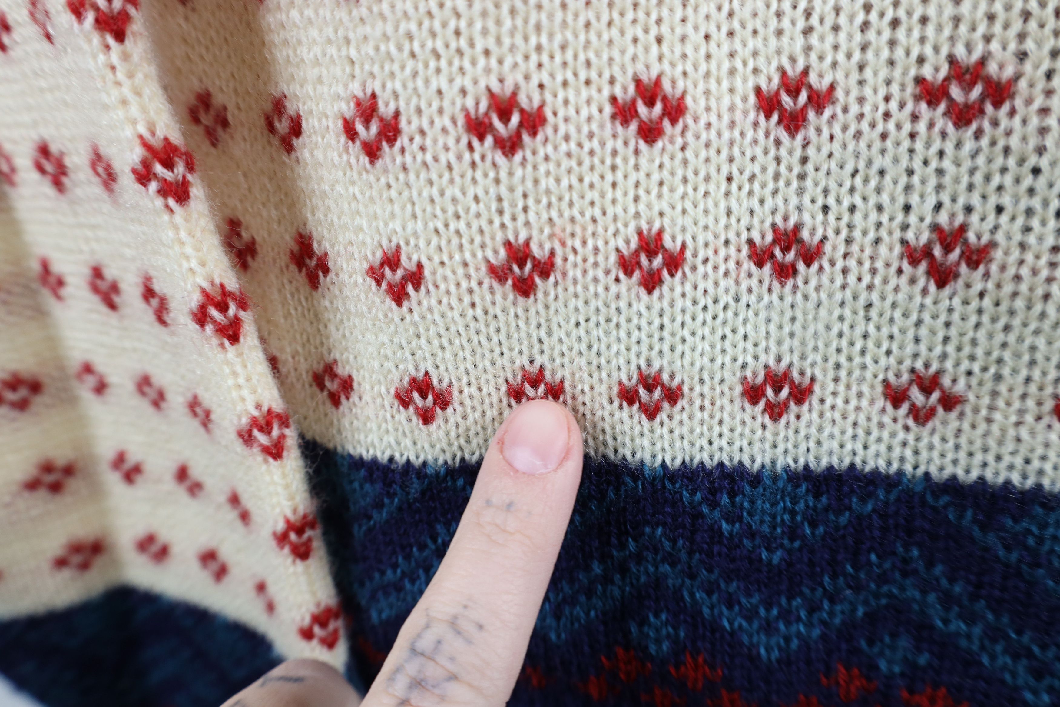 Vintage Vintage 70s Streetwear Fair Isle Knit Crewneck Sweater Size M / US 6-8 / IT 42-44 - 4 Thumbnail