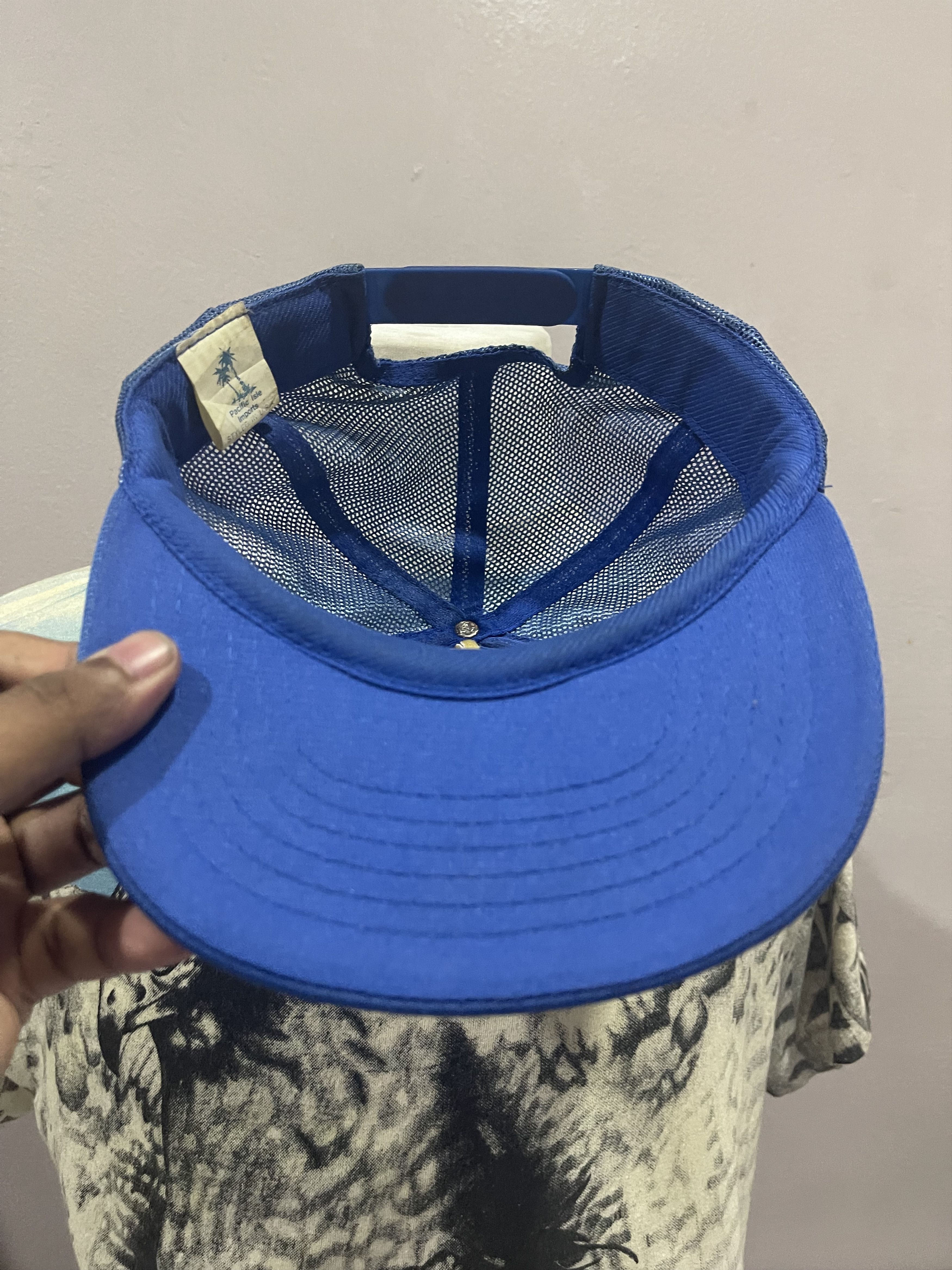 Vintage Vintage Guam Hawaii Rainbow 80s Trucker Cap Size ONE SIZE - 6 Thumbnail