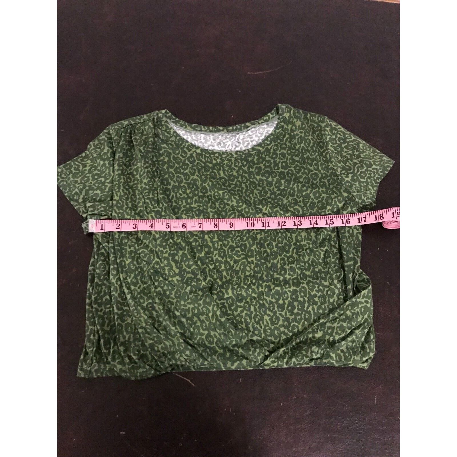 Anthropologie by Anthropologie Green Leopard Print Draped T-Shirt Size M / US 6-8 / IT 42-44 - 4 Thumbnail