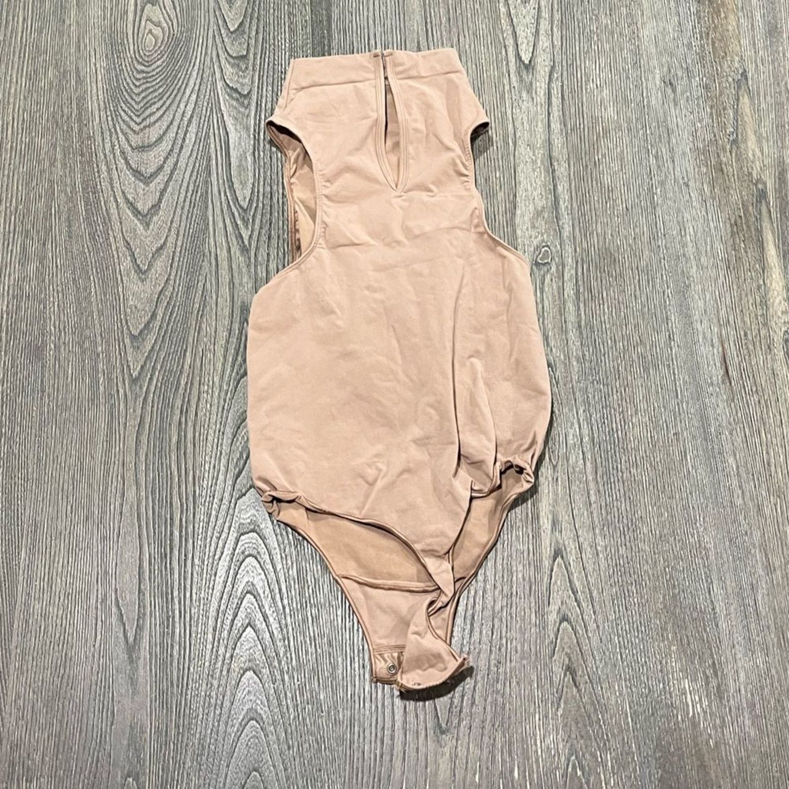SKIMS NWOT Skims Seamless Sculpt High Neck Thong Bodysuit Clay 3XL Size 3XL / US 20-22 - 4 Thumbnail