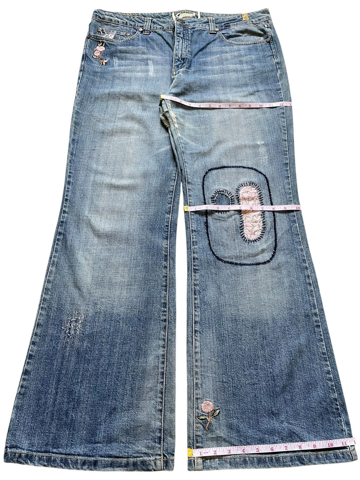 Japanese Brand Vintage Japanese Brand Patch Distress Flare Bell Bottom Jean Size 40" / US 18 - 16 Thumbnail