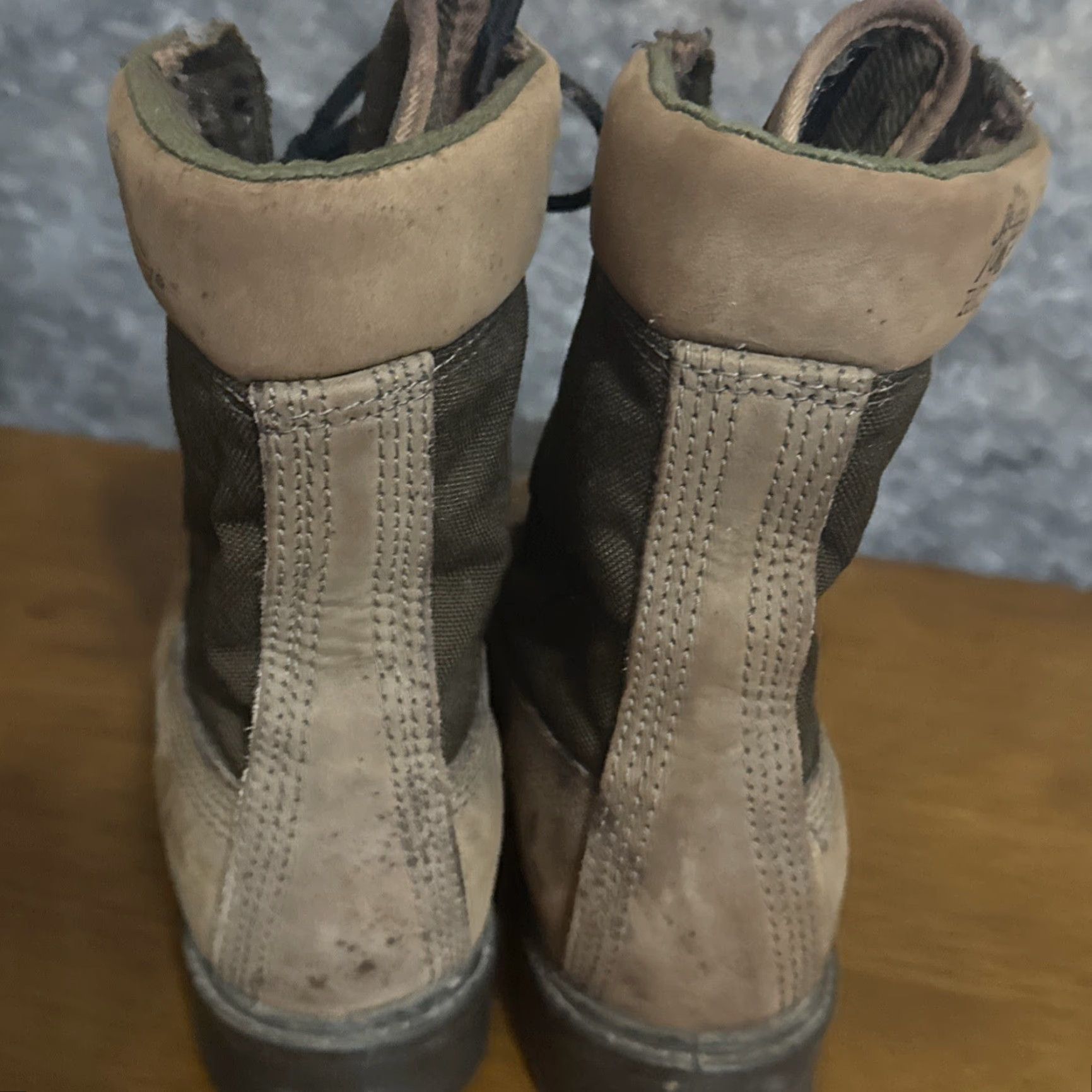 Vintage ROCKY RB825 WOMENS BOOT ROCKY Boots Hunting Hiking Brown Leather Made In USA Size 6M Ankle Waterproof Insulated Size US 6 / IT 36 - 2 Thumbnail