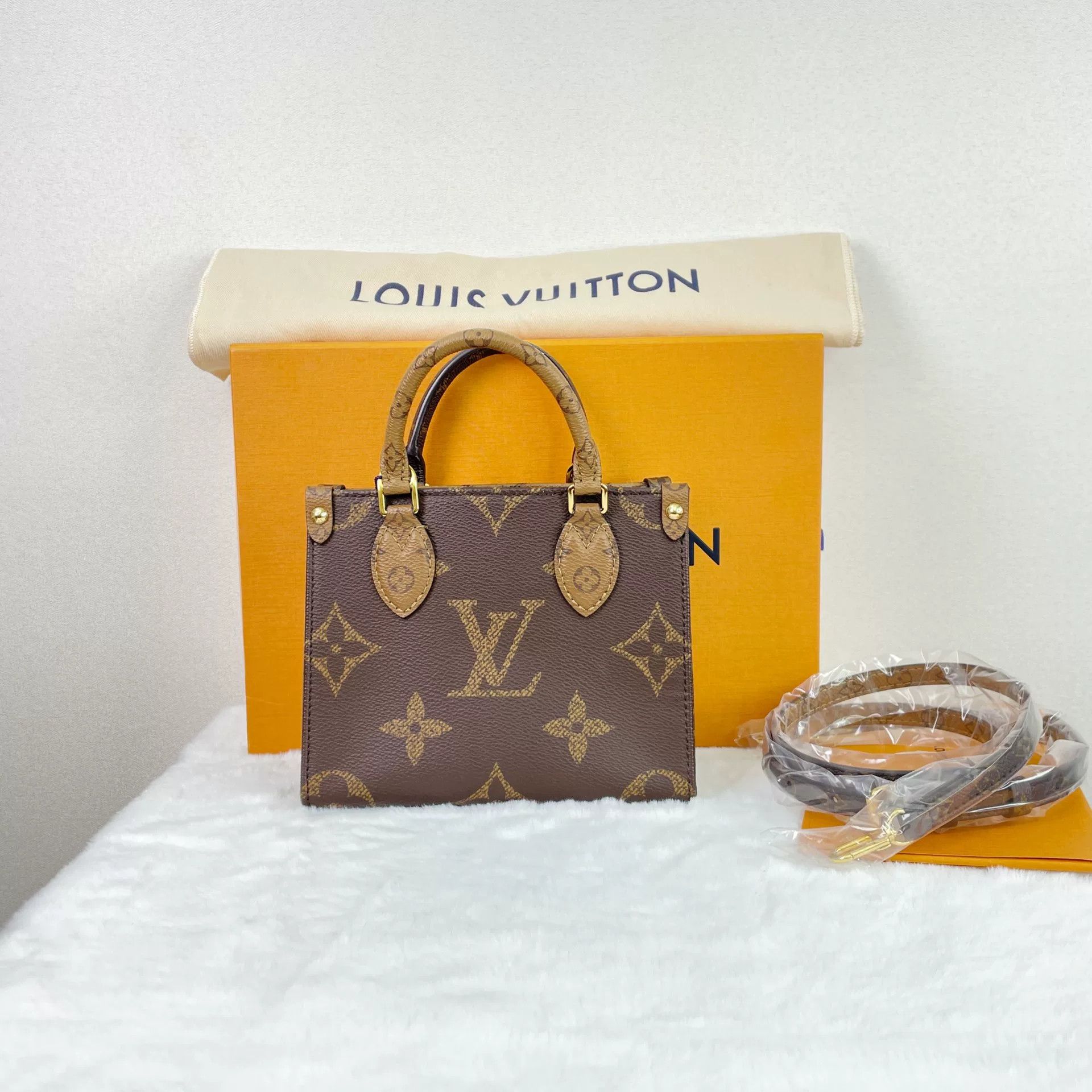Louis Vuitton Pre-loved Bag Very good condition Size ONE SIZE - 1 Thumbnail