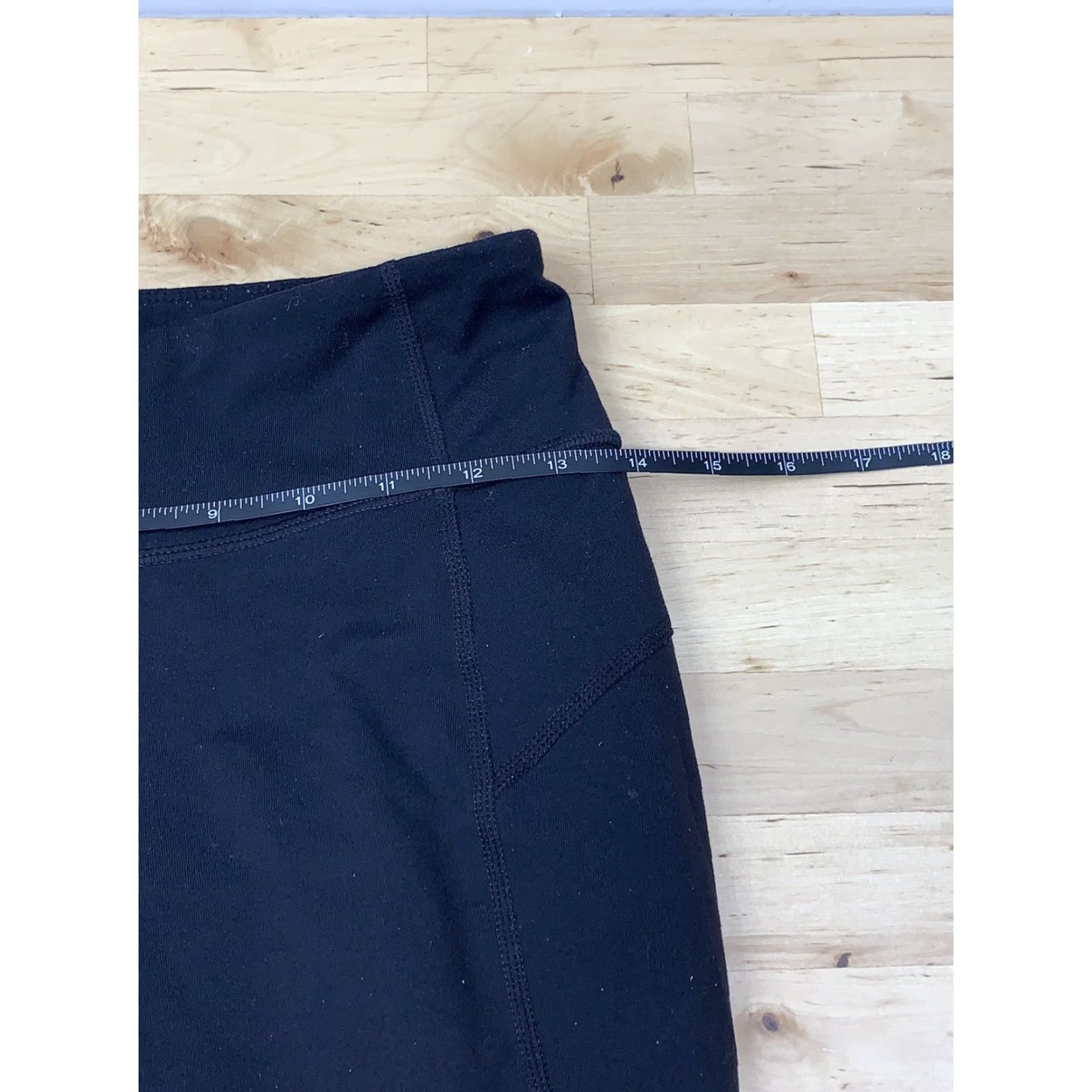 Athleta Athleta Women Leggings Cropped S Black Activewear Gym Yoga Size 28" / US 6 / IT 42 - 4 Thumbnail