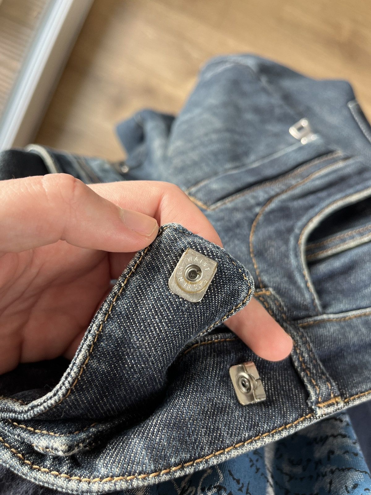 Balmain Iconic Balmain Moto Biker jeans decarnin indigo washed Size US 31 - 9 Thumbnail