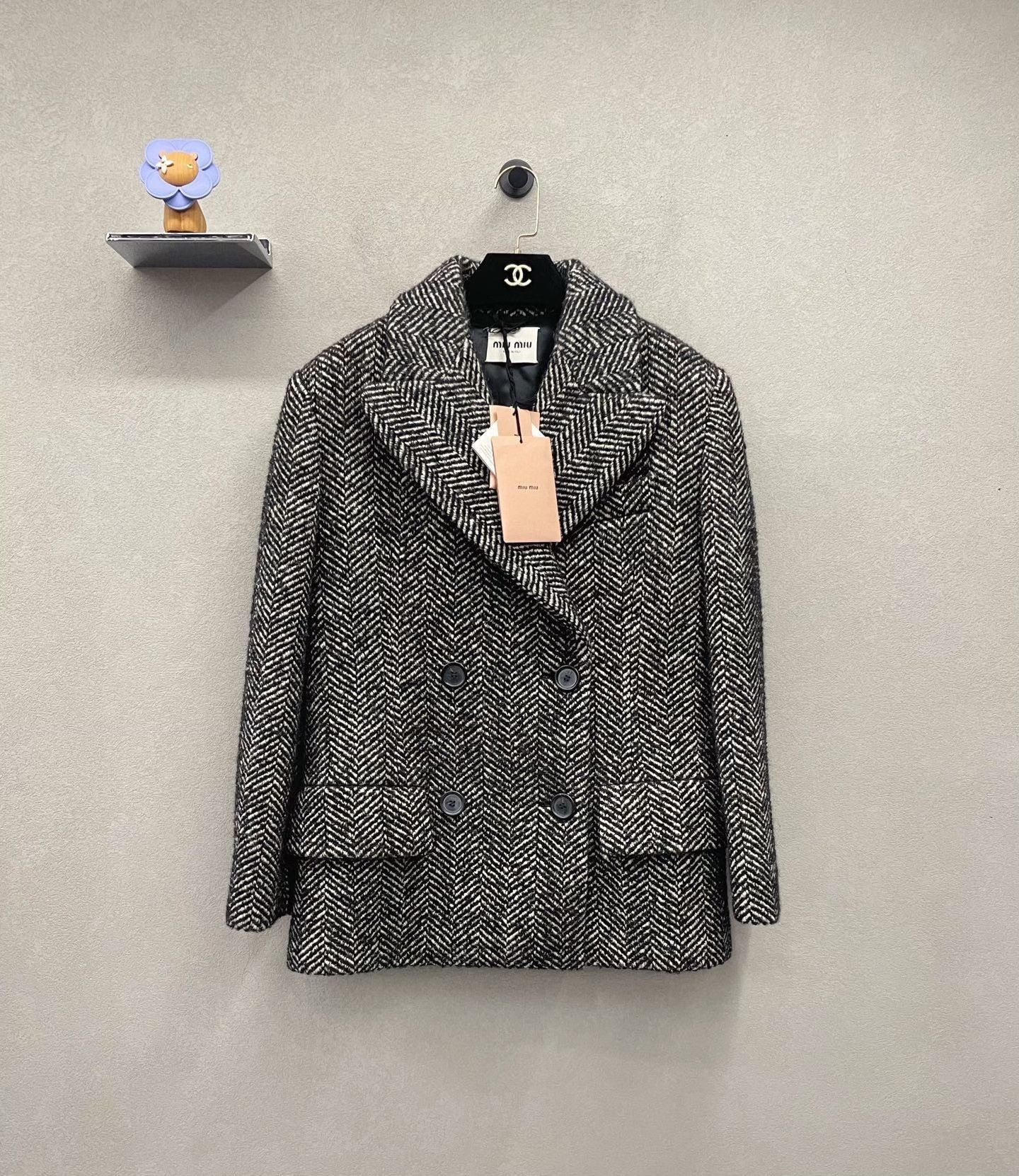 Miu Miu Miumiu Herringbone Blazer Size XS / US 0-2 / IT 36-38 - 1 Thumbnail