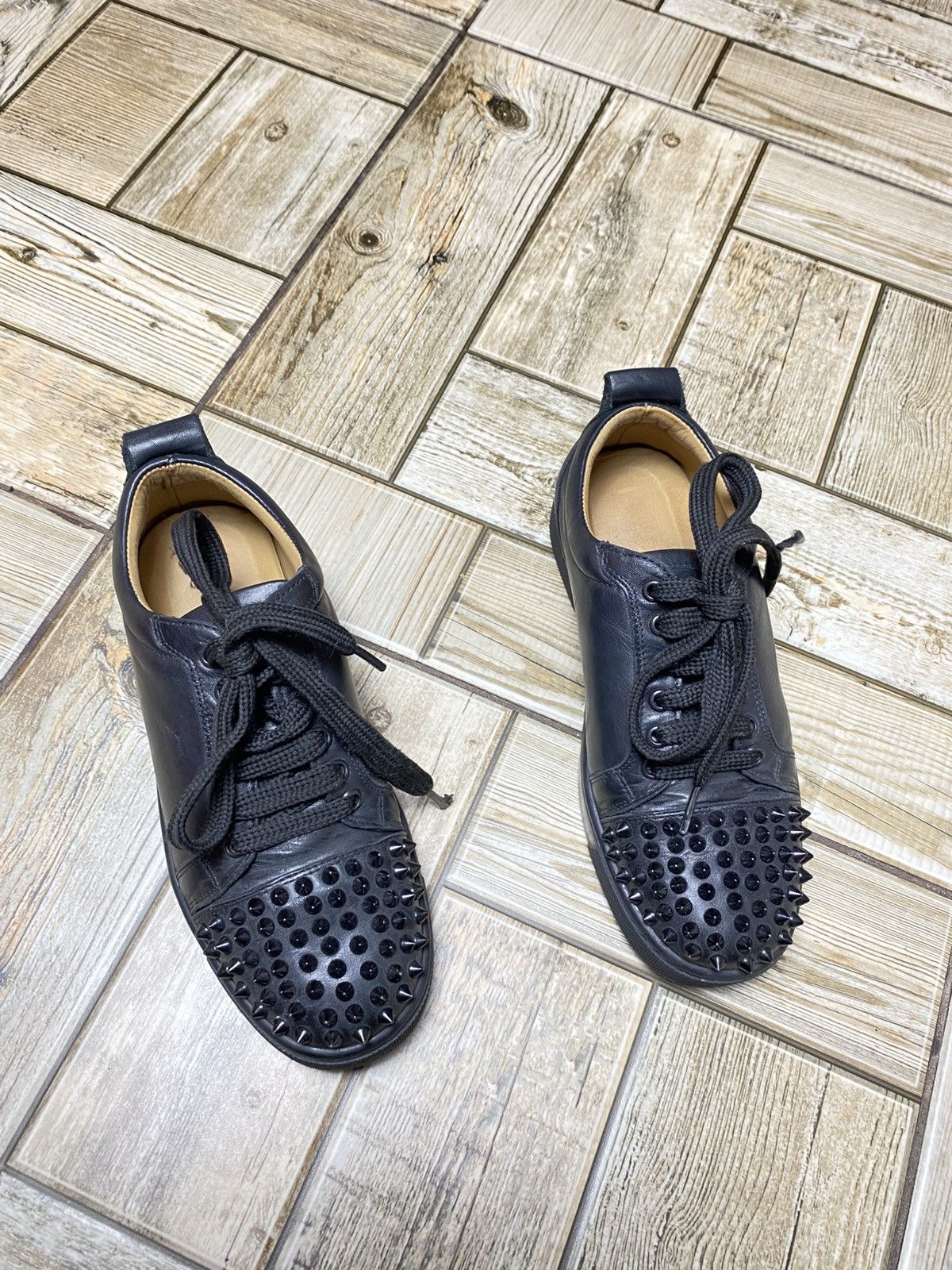 Christian Louboutin Christian louboutin sneakers black leather us7 Size US 7 / IT 37 - 3 Thumbnail