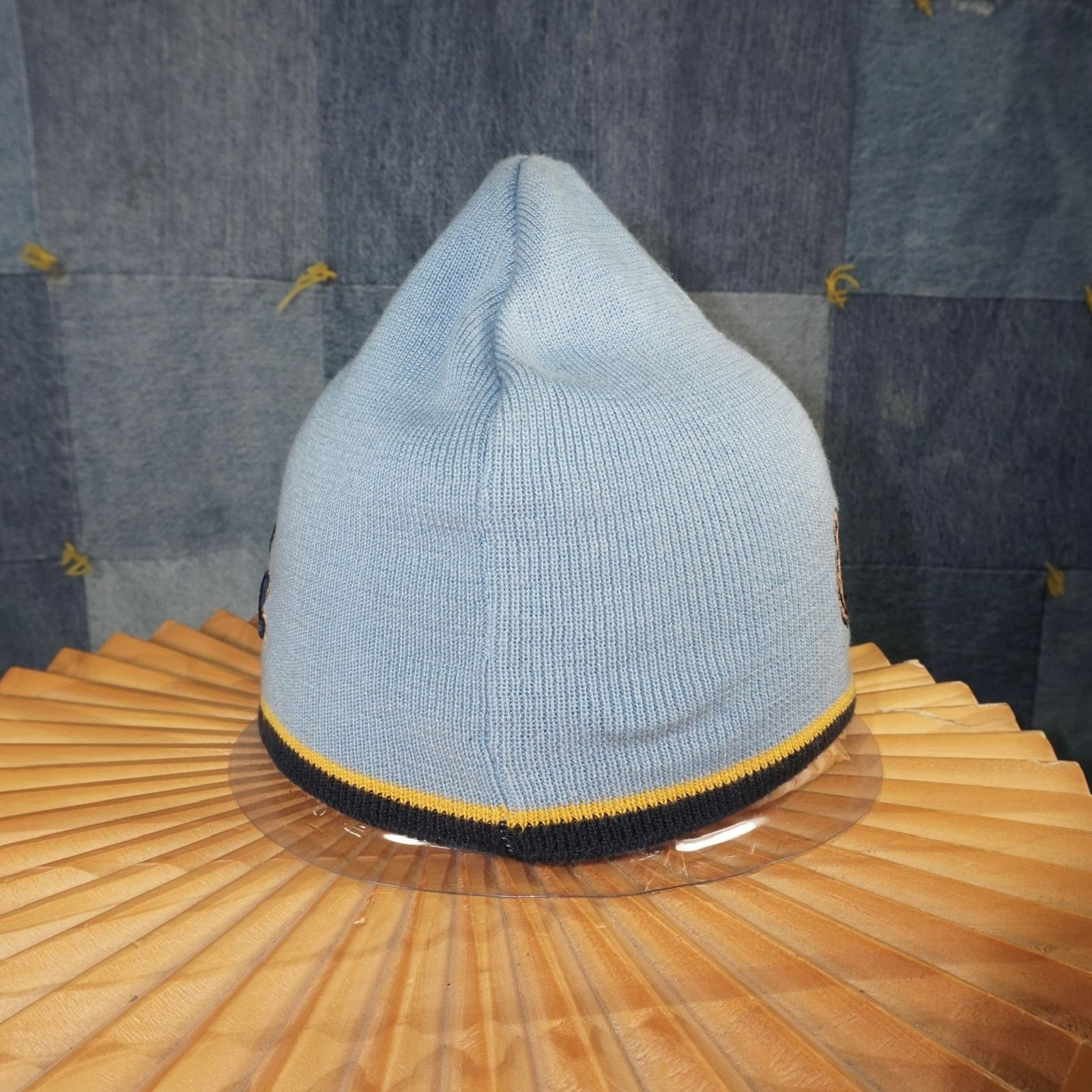 Colosseum Athletics OSFA - Vintage Y2K UCLA Bruins University embroidered beanie Size ONE SIZE - 3 Thumbnail