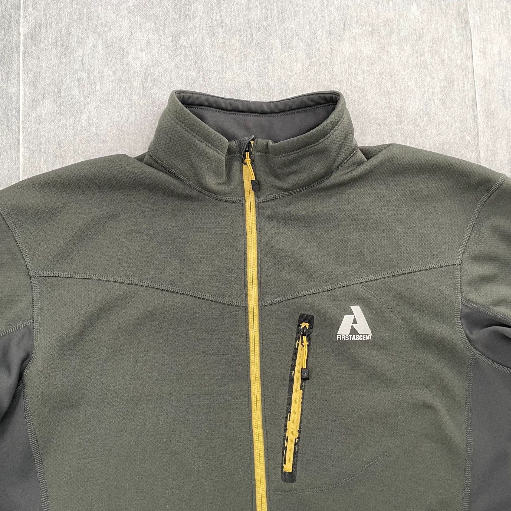 Eddie Bauer Eddie Bauer First Ascent Jacket Adult XL Gray Full Zip Pockets Mens XL Regular Fit Men Coat Jacket Size US XL / EU 56 / 4 - 3 Thumbnail