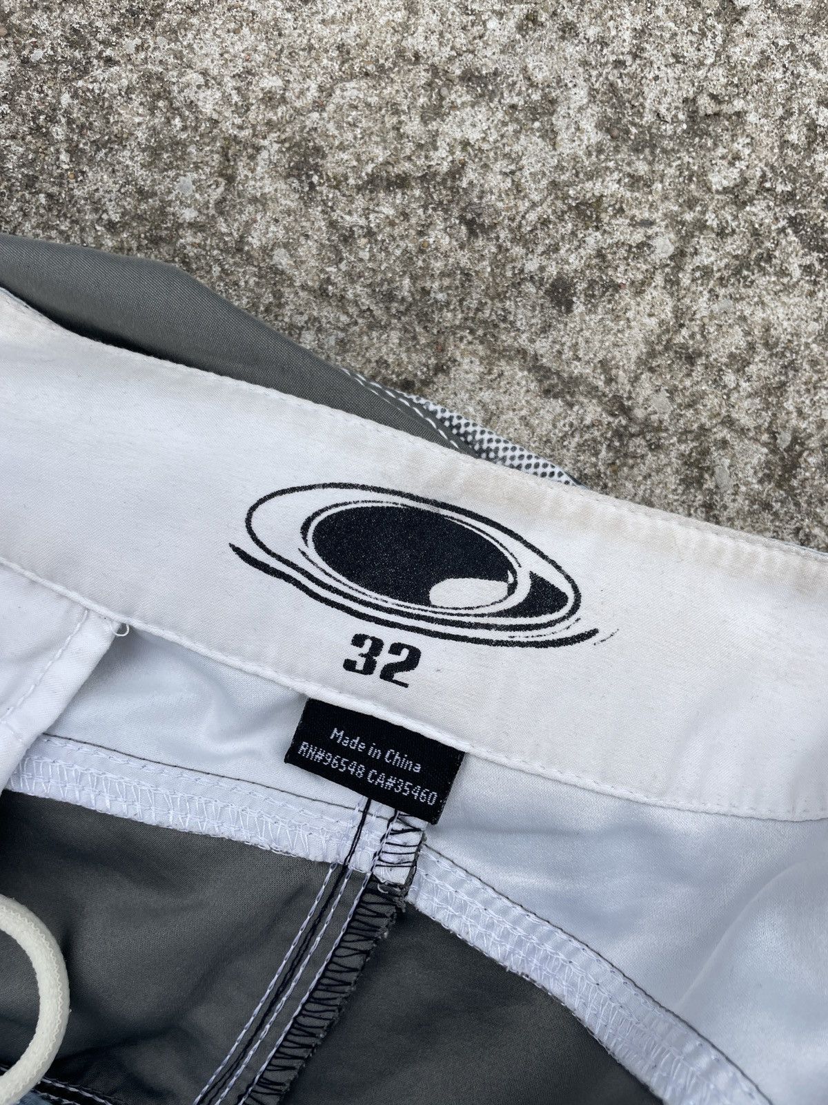 Oakley Vintage 2000s Oakley Big Logo Swimwear Shorts Size US 32 / EU 48 - 8 Thumbnail