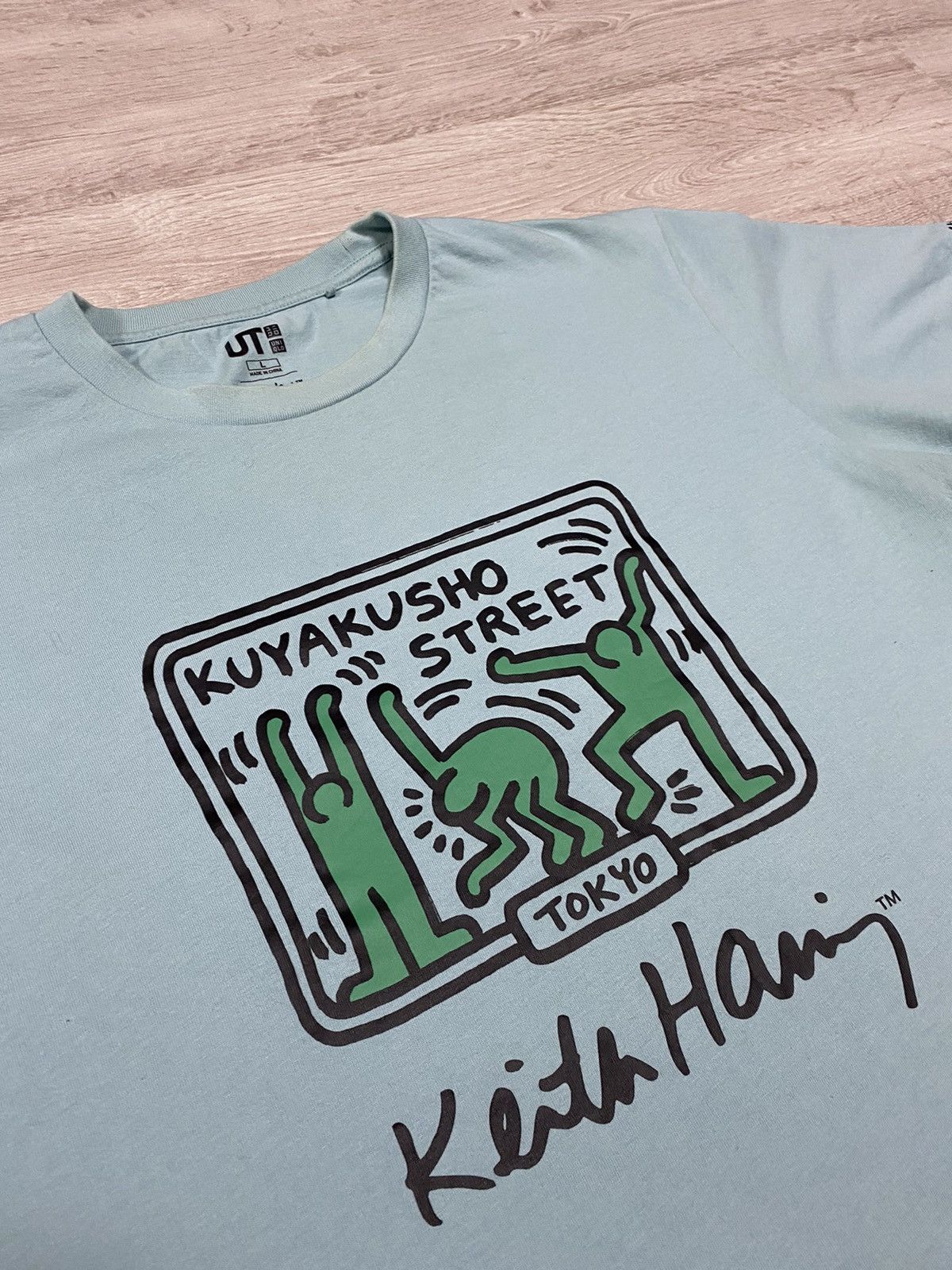 Japanese Brand Uniqlo x Keith Haring Tokyo Kuyakisho Street size L Size US L / EU 52-54 / 3 - 2 Thumbnail