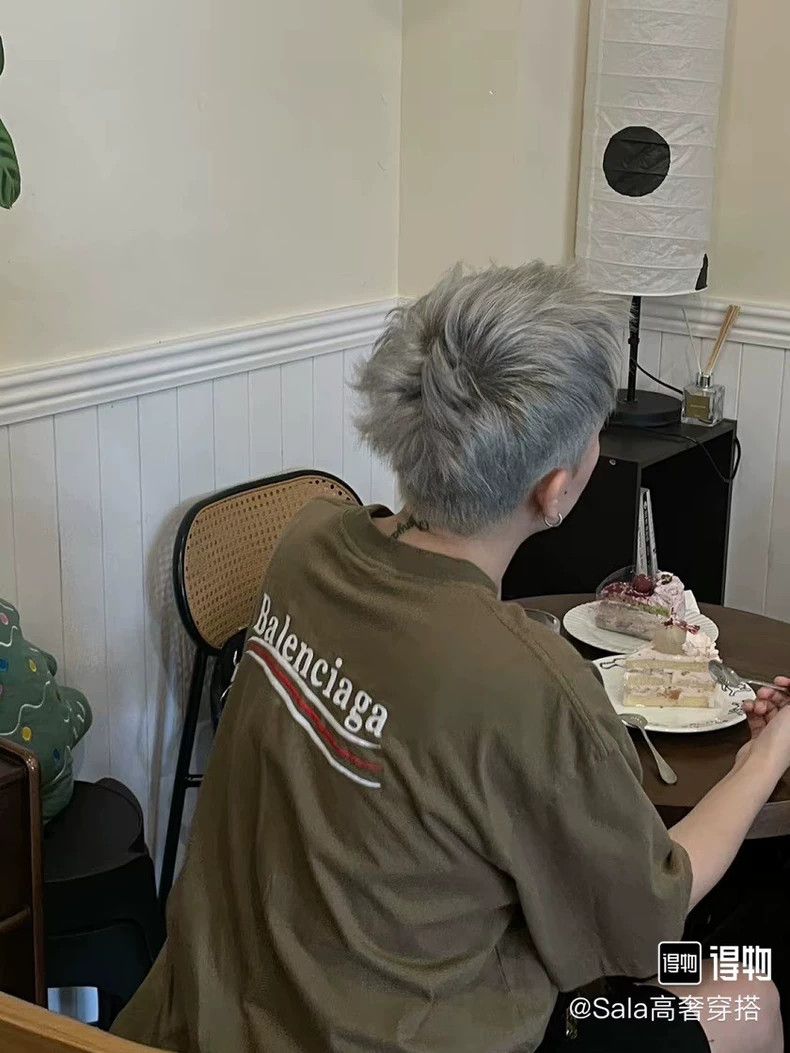 Balenciaga Balenciaga Green embroidered Coca-Cola short-sleeve Size US XS / EU 42 / 0 - 4 Thumbnail