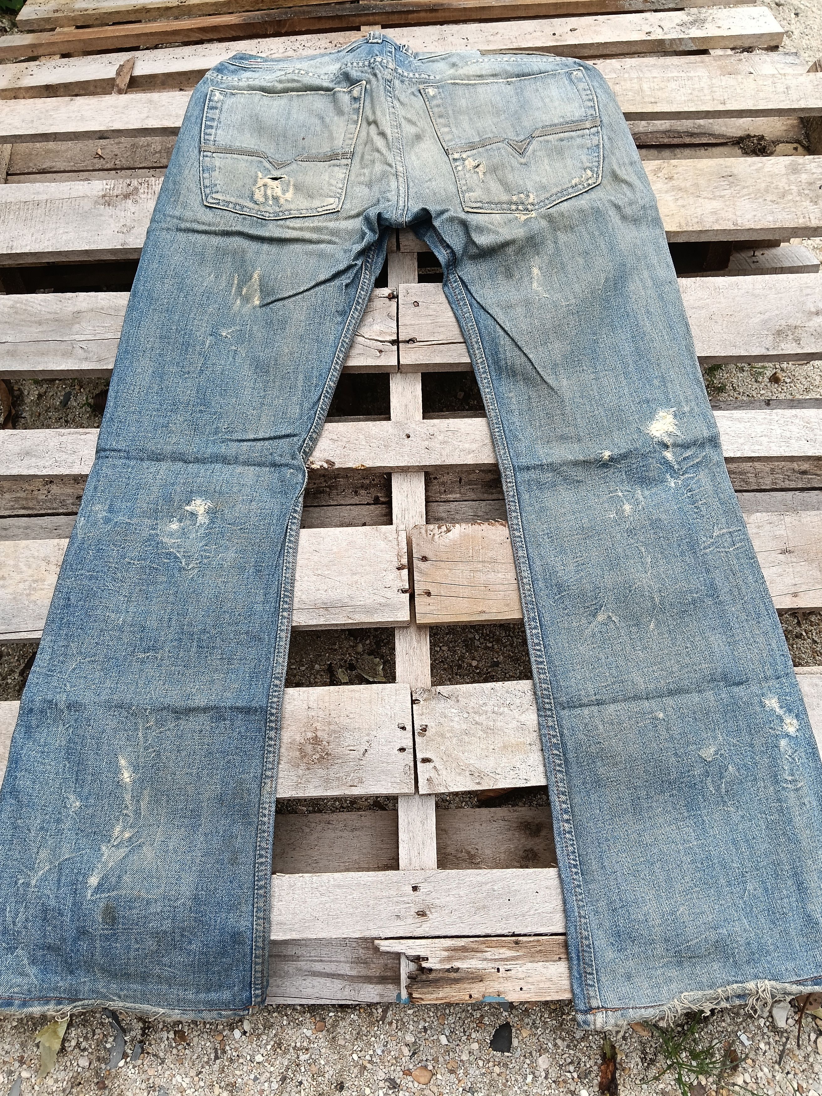 Diesel Diesel distressed denim made in italy Size US 32 / EU 48 - 23 Thumbnail