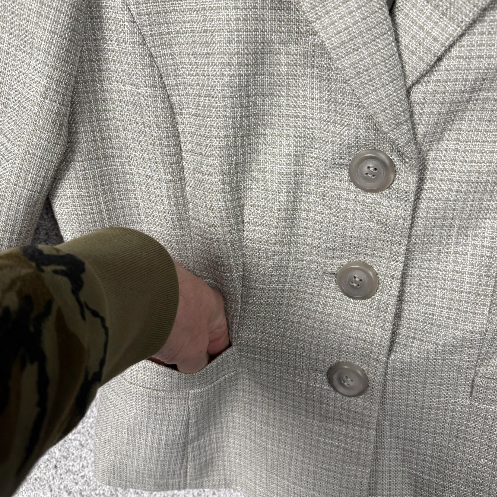 Vintage Tahari Arthur S. Levine Blazer Women 8 Beige Check Suit Jacket Vintage No Size M / US 6-8 / IT 42-44 - 5 Thumbnail