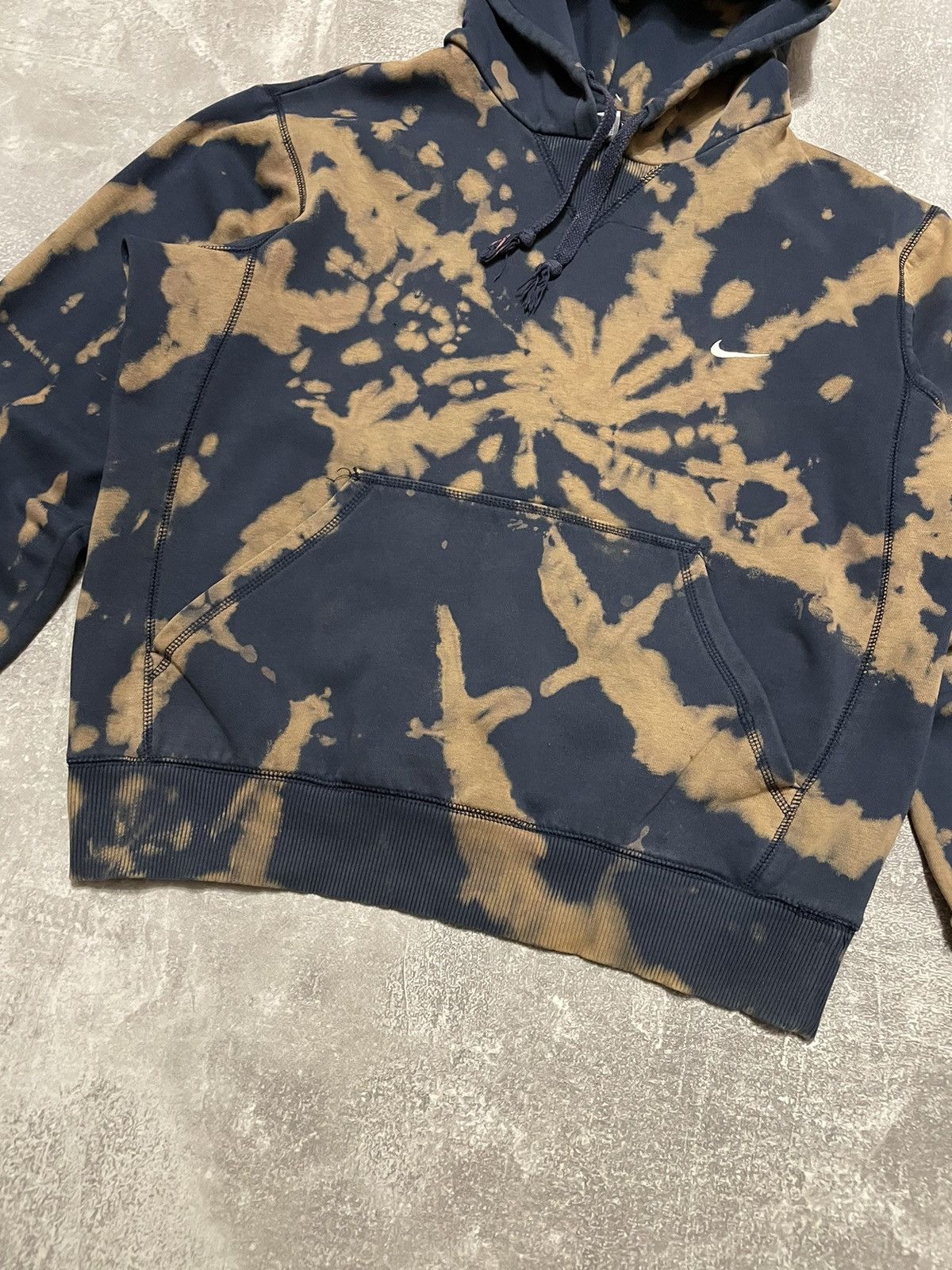 Nike Vintage Nike Swoosh Logo Custom Tie Dye Hoodie Size US M / EU 48-50 / 2 - 6 Thumbnail