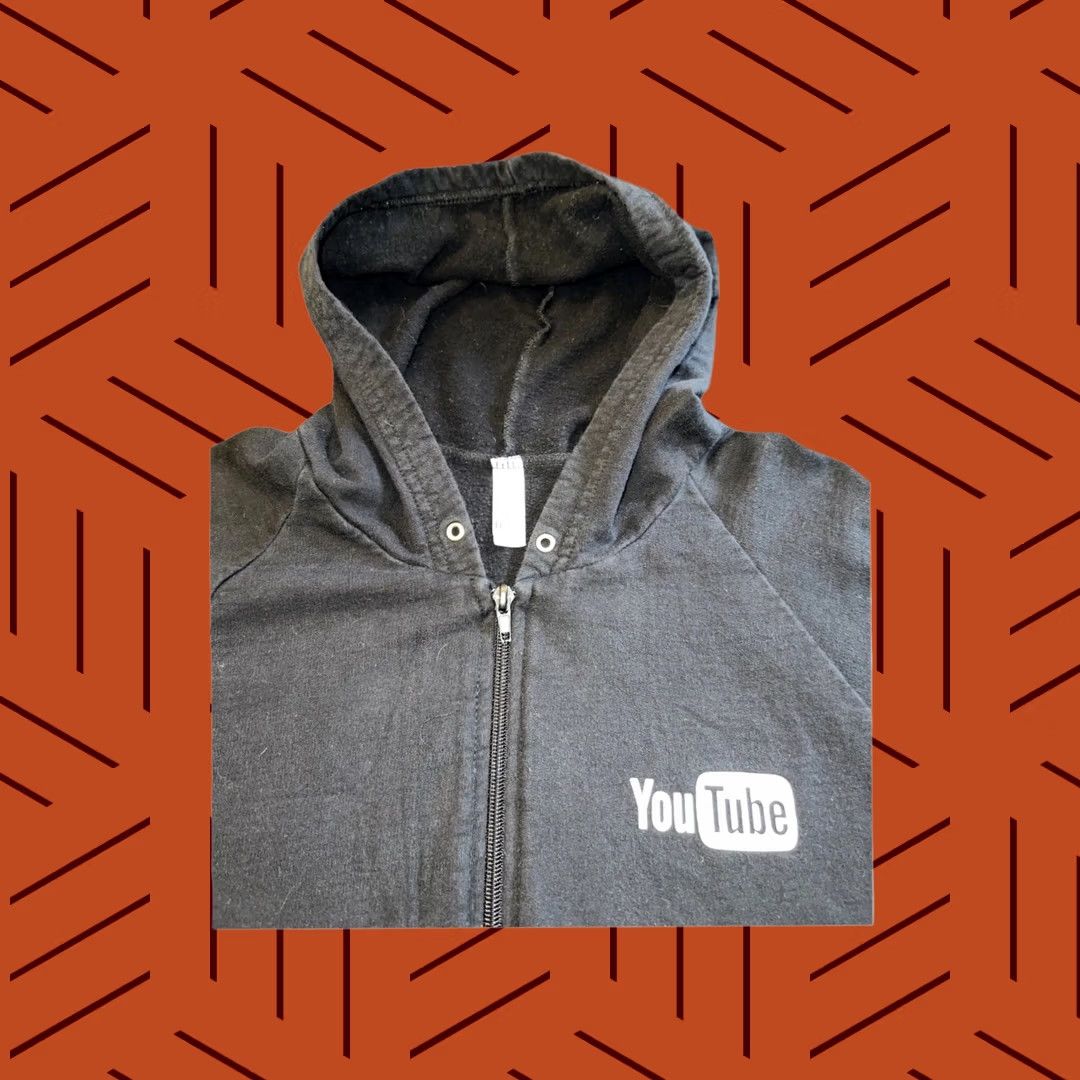 Vintage VINTAGE California Fleece Sweatshirt Hoodie Black L Mens Crew Neck Long Sleeve 80s 90s Angel Graphic Print Summer All Seasons Size US L / EU 52-54 / 3 - 1 Thumbnail