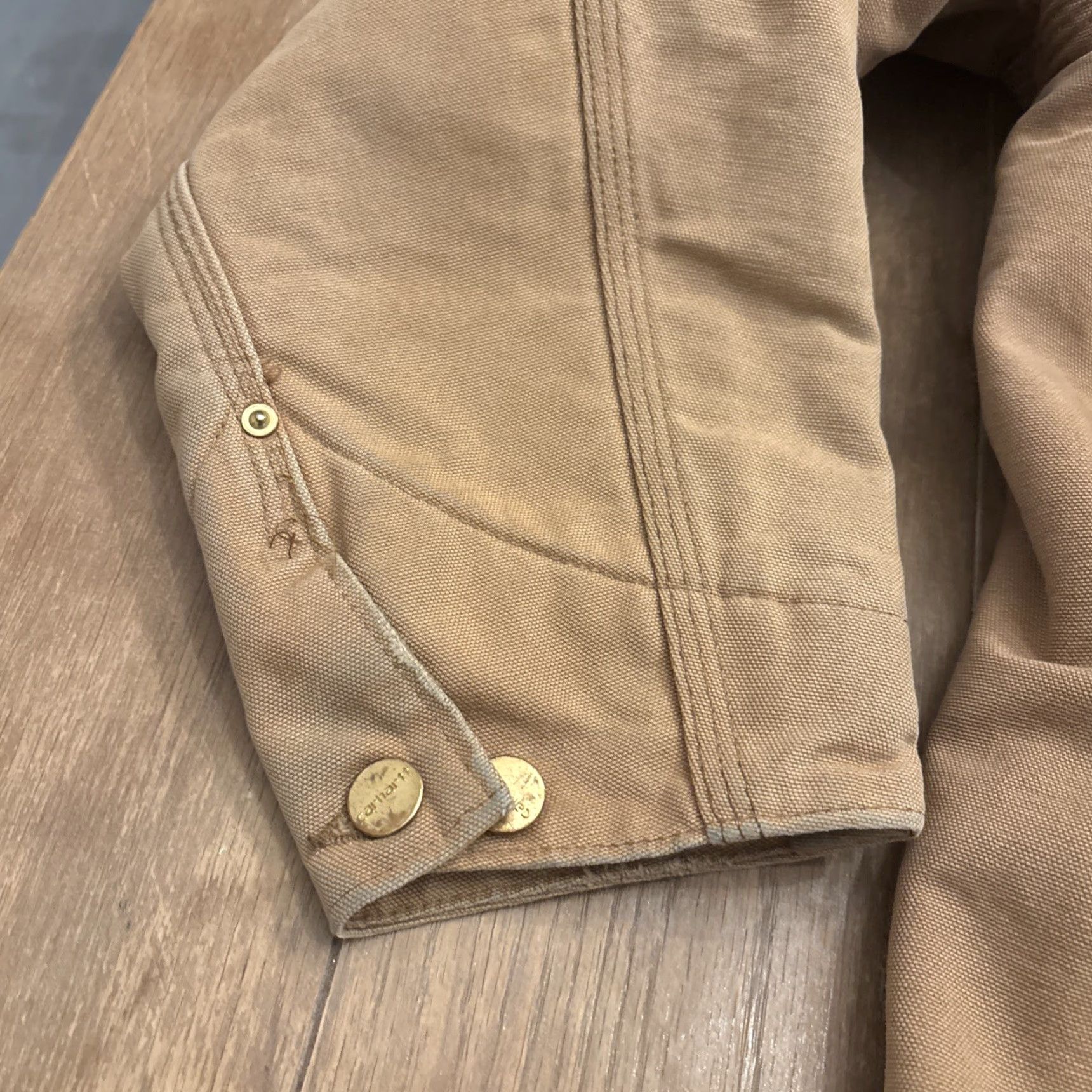 Carhartt VINTAGE Carhartt Distressed Michigan Chore Coat L Beige Coat Men Regular Size L Size US L / EU 52-54 / 3 - 3 Thumbnail