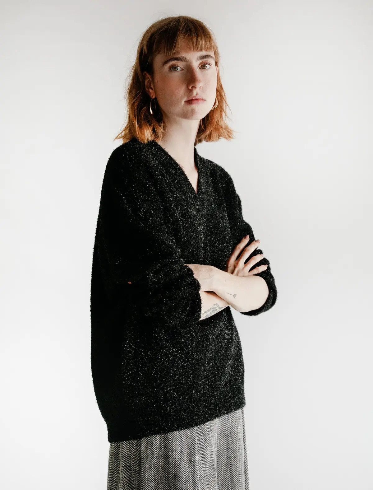 Our Legacy Our Legacy V-Neck Raglan Glittery Black Sweater Size US M / EU 48-50 / 2 - 6 Thumbnail