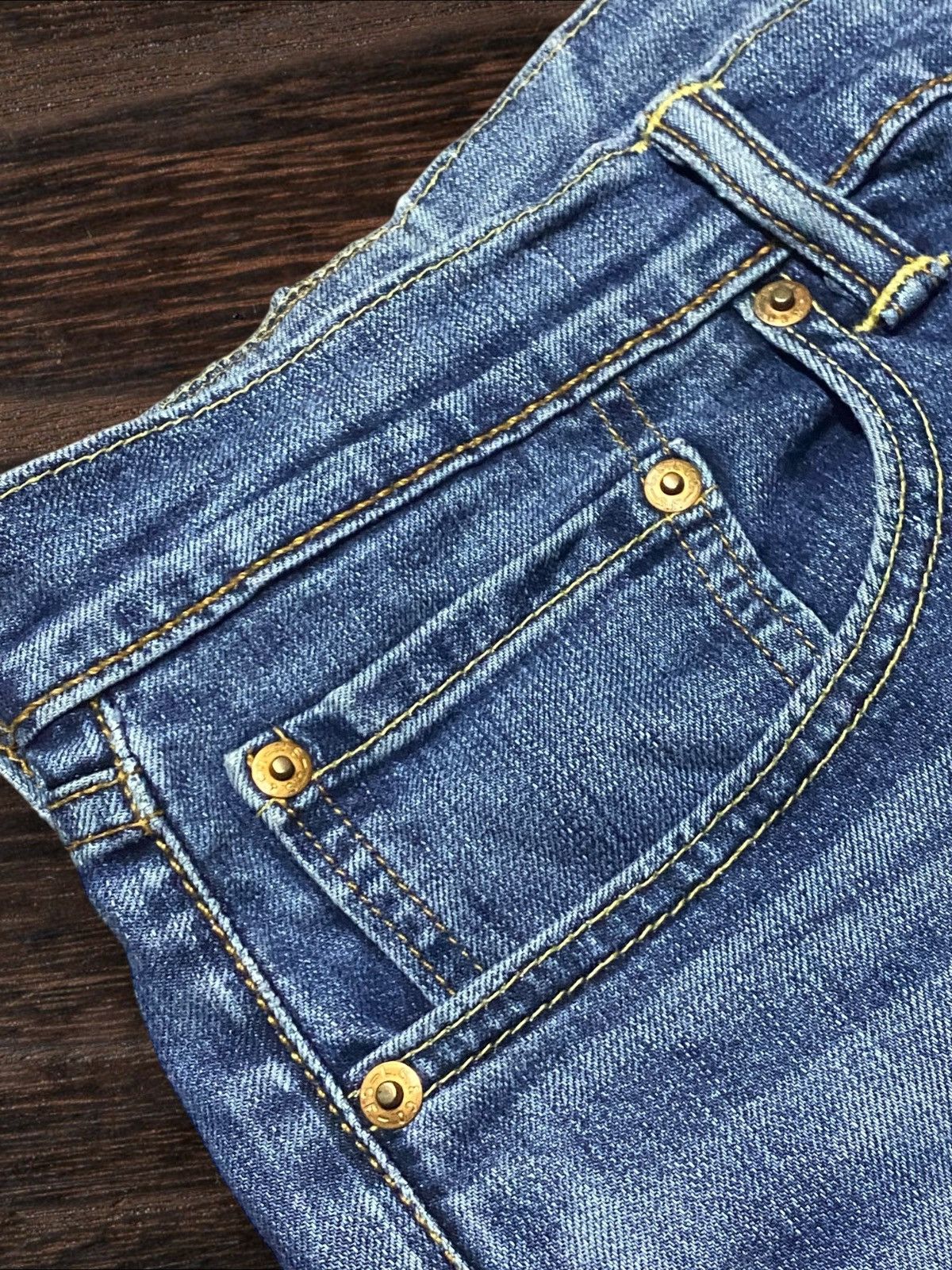 Levi's Vintage Levis 505 Faded Wash Distressed Loose Jeans Size US 33 - 9 Thumbnail