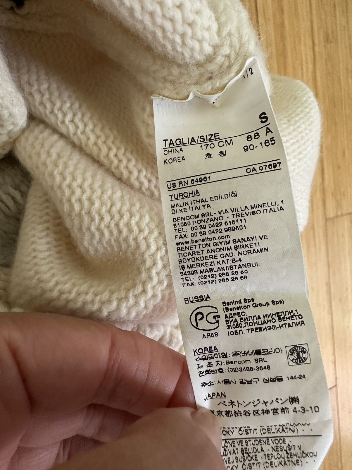 United Colors Of Benetton Benetton Snowflake Knit Turtleneck Sweater Cream S Size S / US 4 / IT 40 - 6 Thumbnail