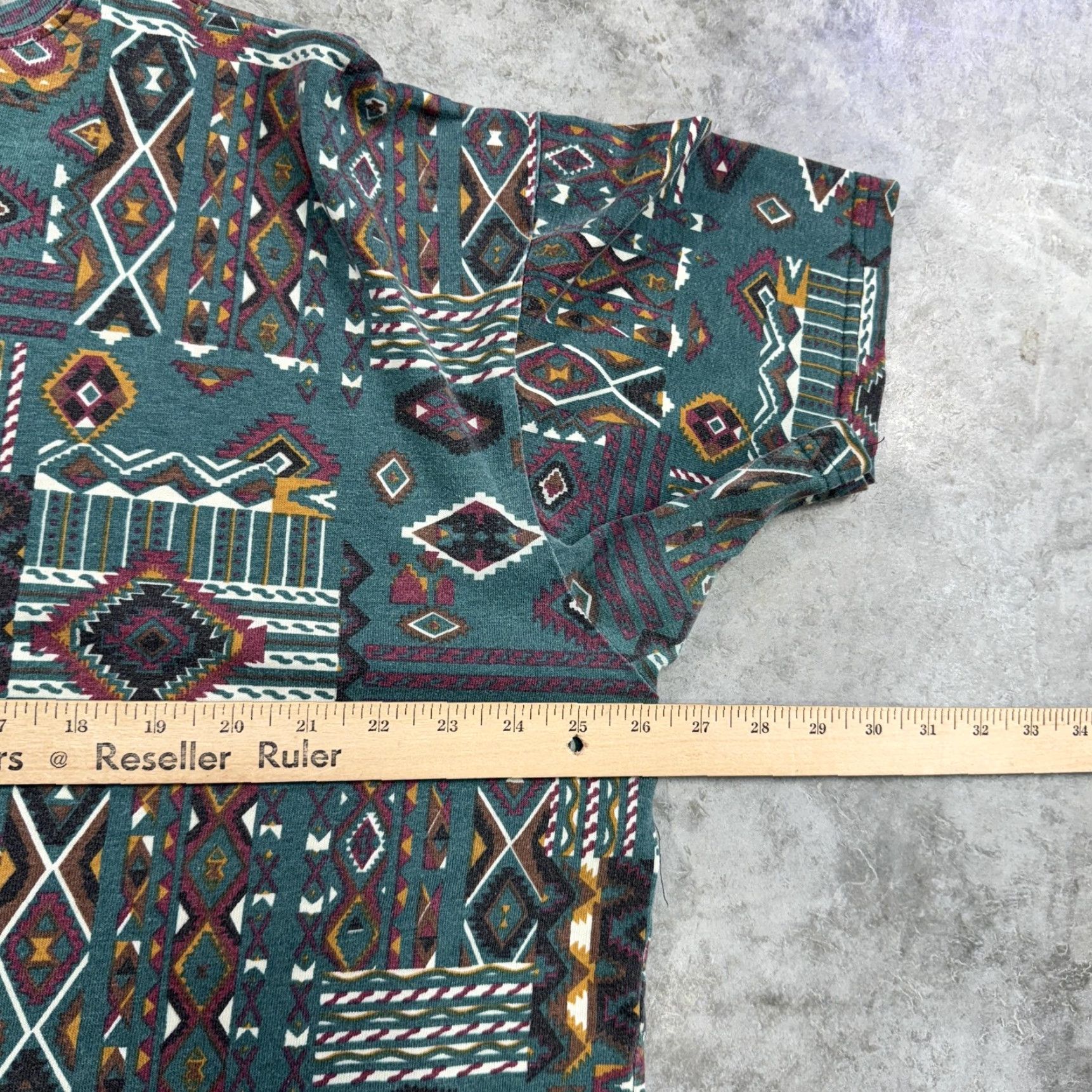 Vintage Vintage Aztec Shirt Adult L Green Geometric Southwestern 90s Crew Neck Short Sleeve Mens Shirts Size US L / EU 52-54 / 3 - 7 Thumbnail