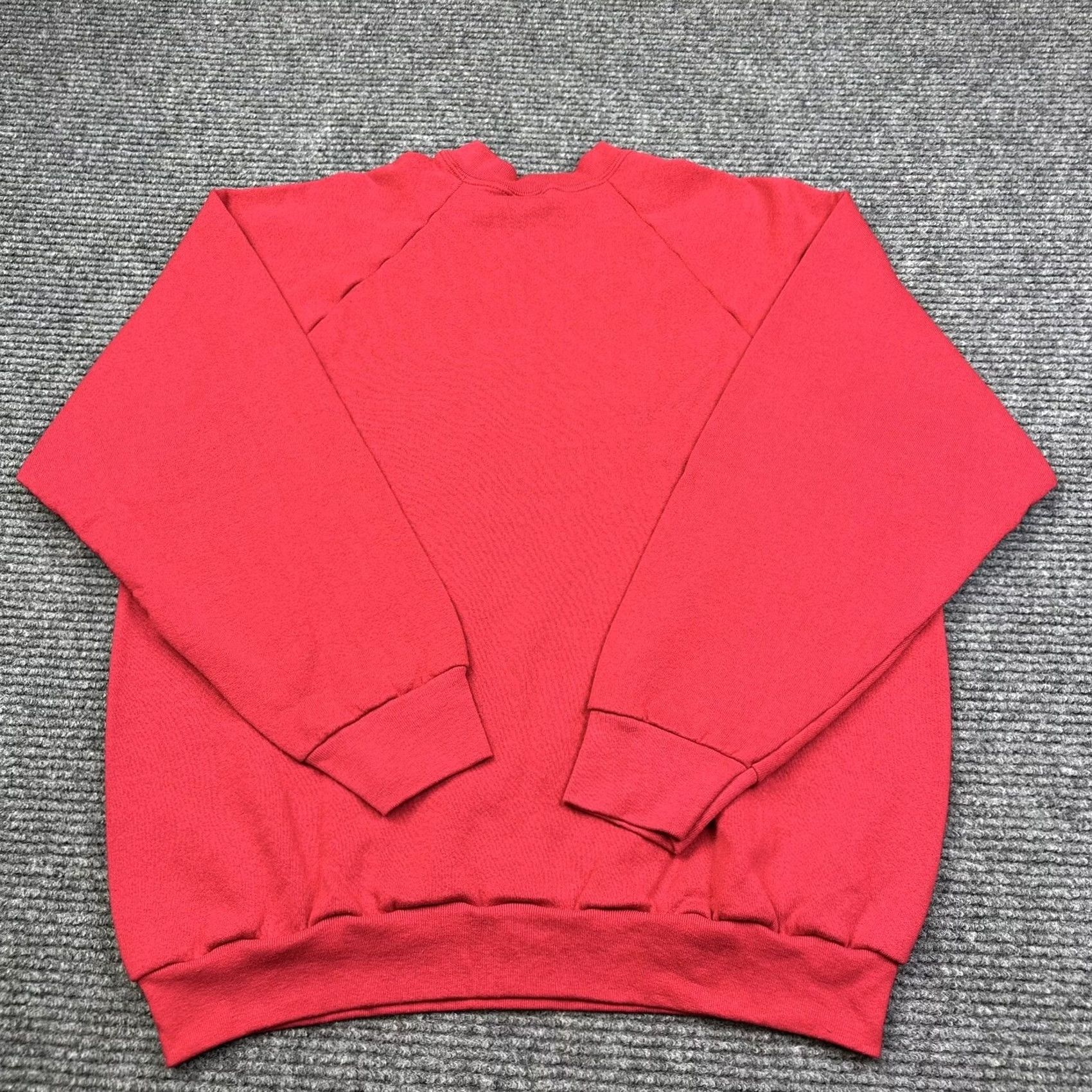 Fruit Of The Loom VINTAGE Fruit of the Loom Red Raglan Crewneck Sweatshirt XL Unisex Adults 90s Sweatshirt 50/50 Made USA Size US XL / EU 56 / 4 - 3 Thumbnail