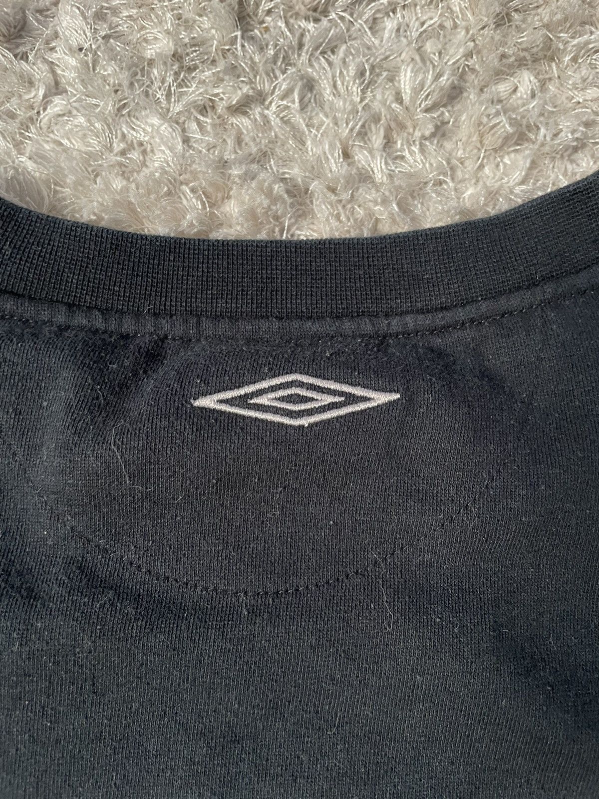 Umbro × Vintage Vintage Umbro Essential Crewneck US S / EU 44-46 Size US S / EU 44-46 / 1 - 7 Thumbnail