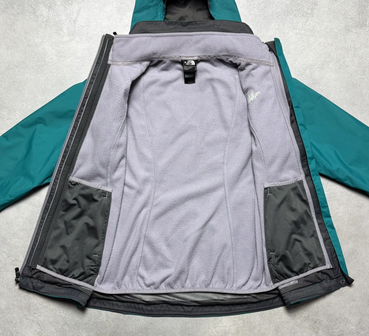 The North Face The North Face HyVent Waterproof Outdoor Hooded Jacket Size S / US 4 / IT 40 - 8 Thumbnail