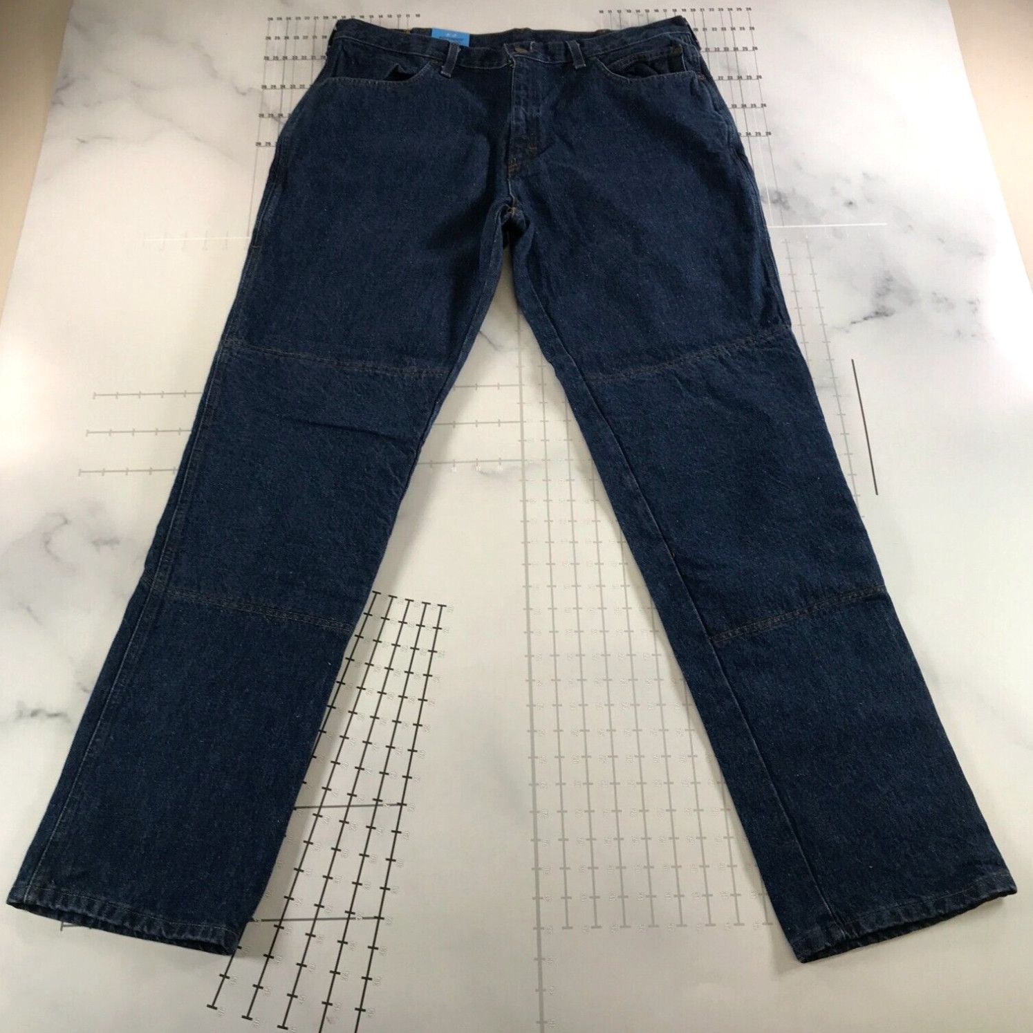 image of Vintage Draggin' Jeans Mens 40X34 Blue Straight Leg Cotton Partially Lined in White