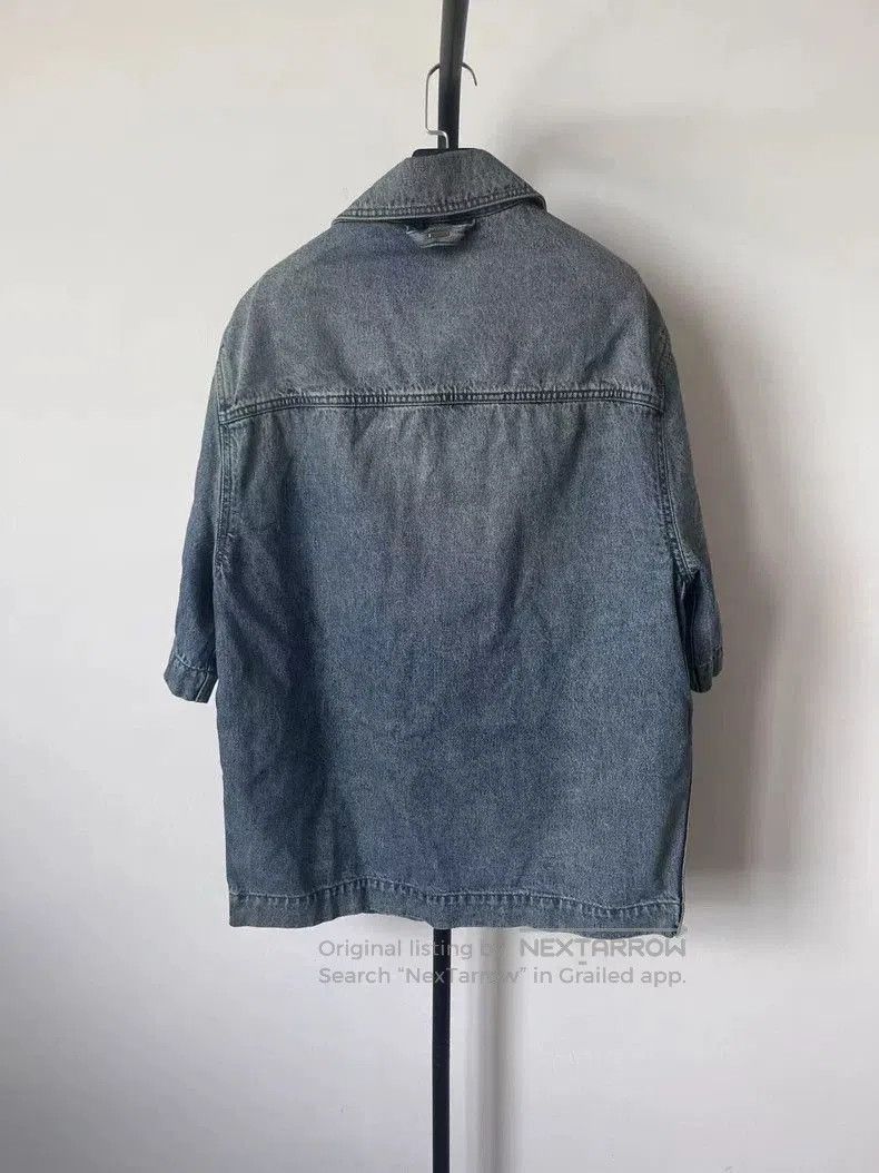 Louis Vuitton Louis Vuitton Logo Embossed Single. Size US S / EU 44-46 / 1 - 2 Thumbnail