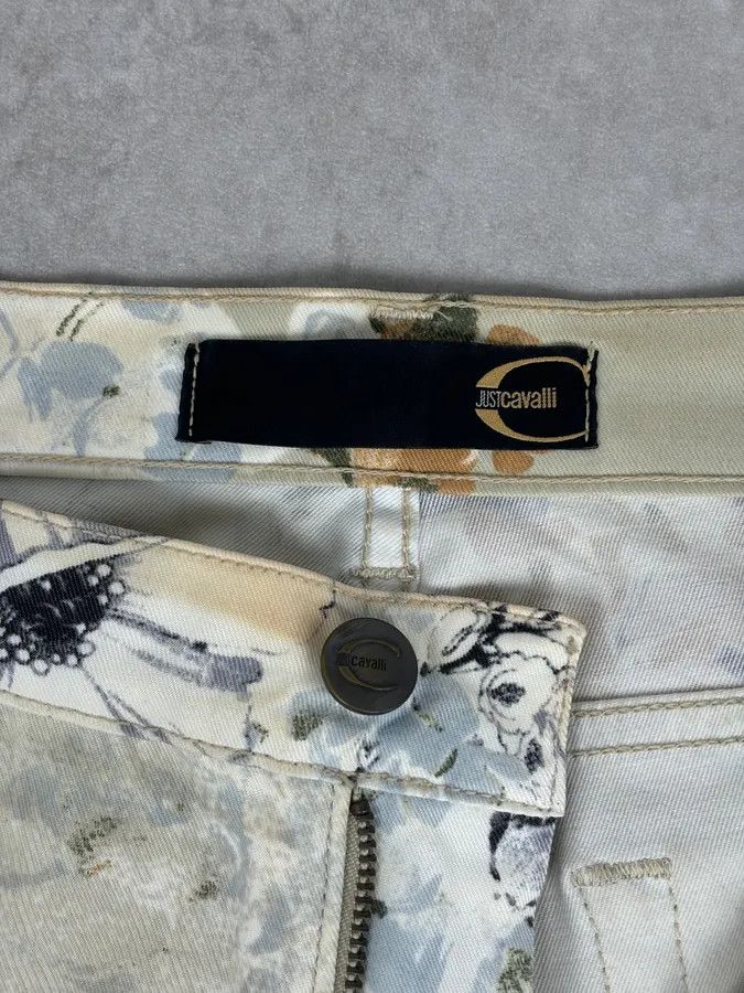 Just Cavalli 2000s Cavalli Cream Floral Fantasy Pants Size US 30 / EU 46 - 12 Thumbnail