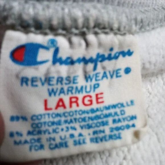 Champion Vintage Champion Reverse Weave Crewneck Sweatshirt Size US L / EU 52-54 / 3 - 3 Thumbnail