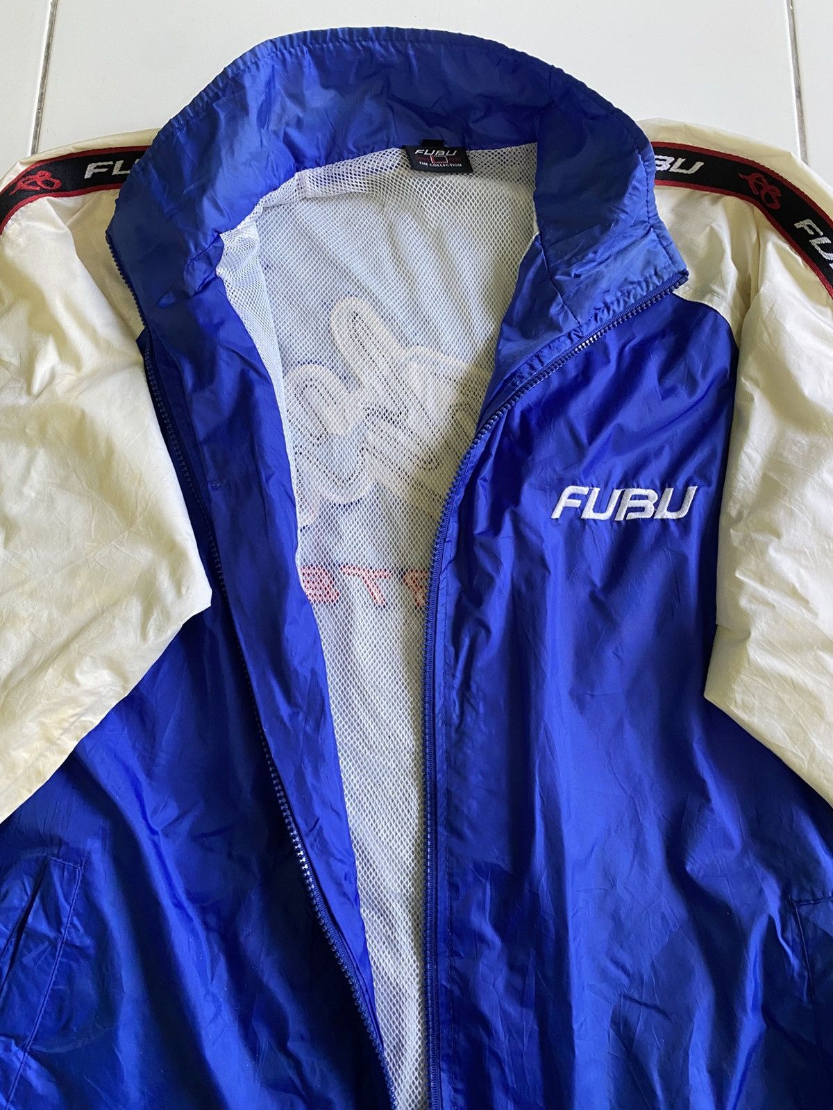 Fubu × Rap Tees Vintage Fubu Sports Spell out Windbreaker Jacket Size US L / EU 52-54 / 3 - 10 Thumbnail