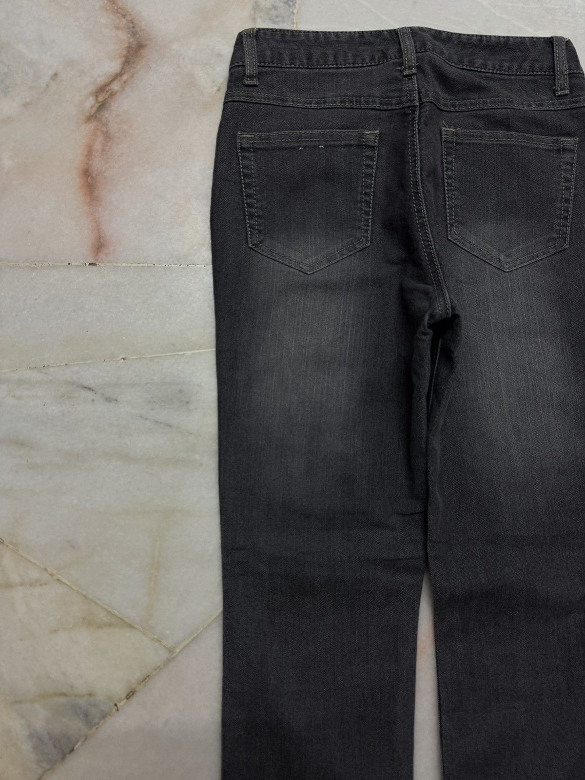 Japanese Brand 💥INSANE💥VINTAGE JAPANESE MUDWASHED WHISKER STYLE JEANS Size US 26 / EU 42 - 13 Thumbnail