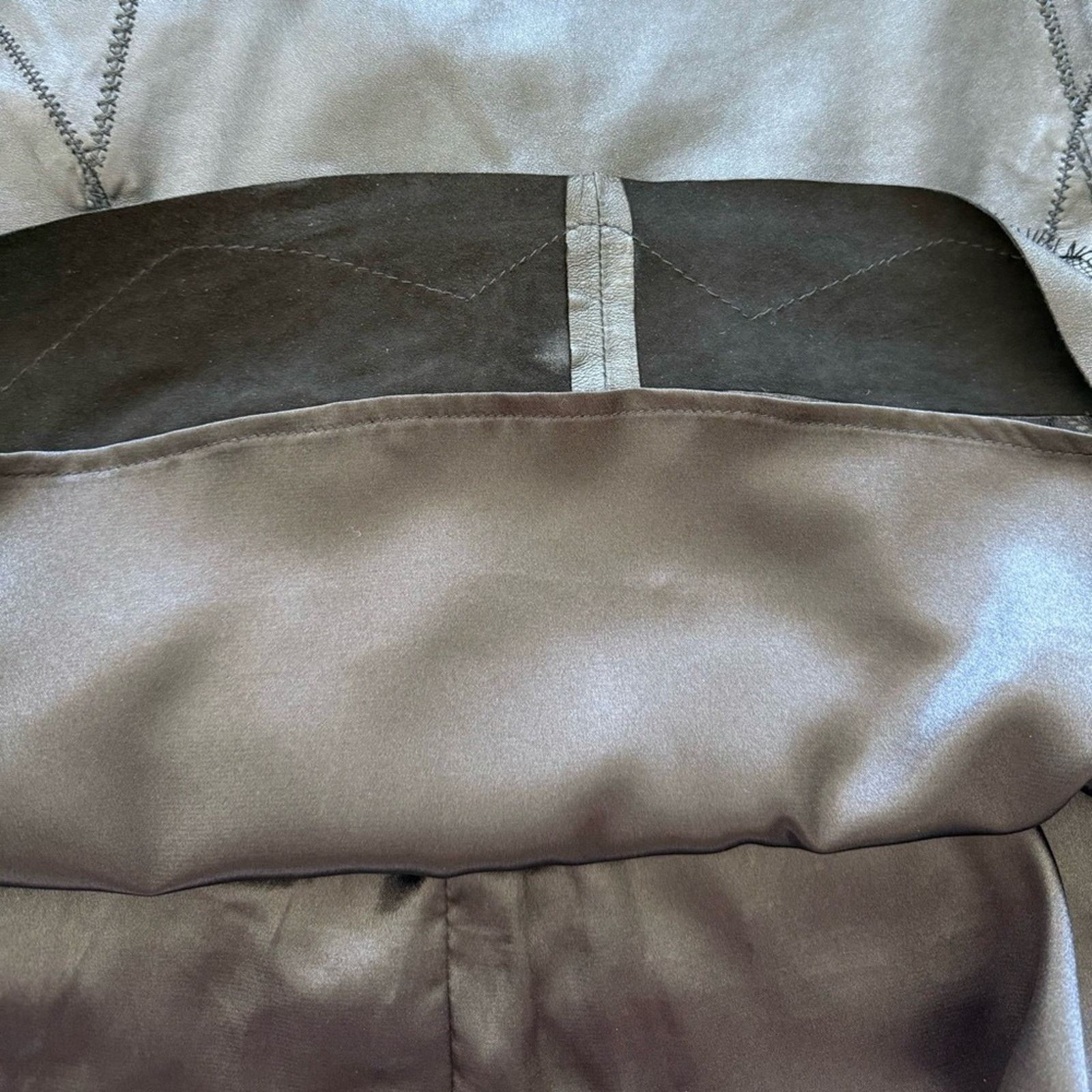Elie Tahari Elie Tahari women leather skirt size 8 US Size 30" / US 8 / IT 44 - 8 Thumbnail