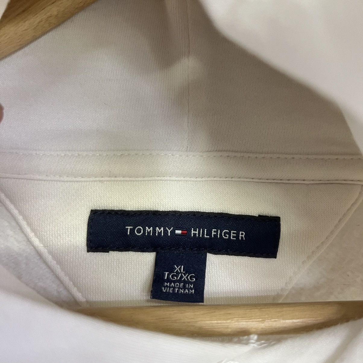 Tommy Hilfiger TOMMY HILFIGER SPELLOUT HOODIE SWEATSHIRT Size US XL / EU 56 / 4 - 14 Thumbnail